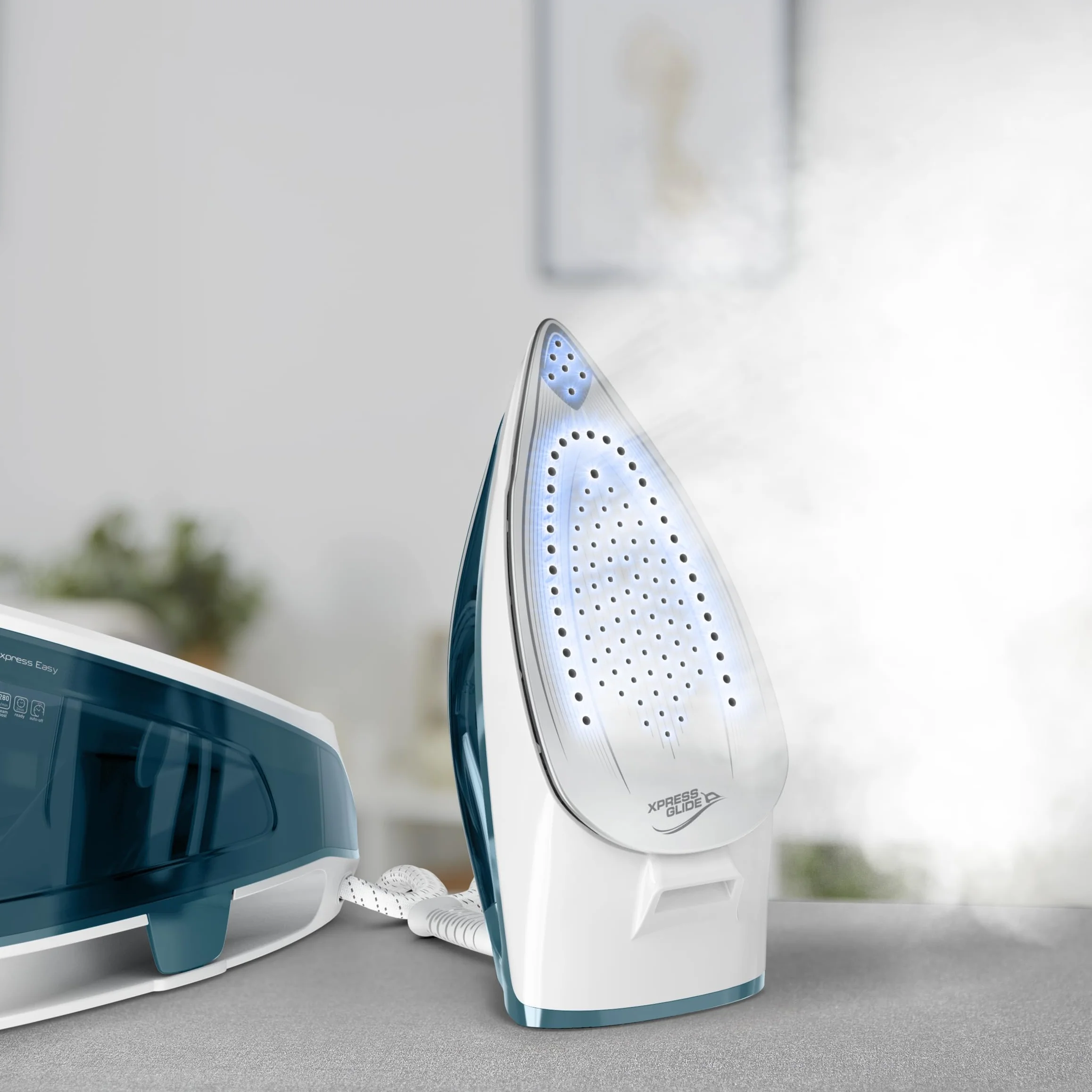 Tefal SV6115 Express Essential - Plancha de vapor (5,2 bar, golpe de vapor: 280 g/min, vapor continuo: 120 g/min, tecnología Calc Clear, suela Xpress Glide, 2200 W, 1,4 L, 36,2 x 17,9 x 25,6 cm)