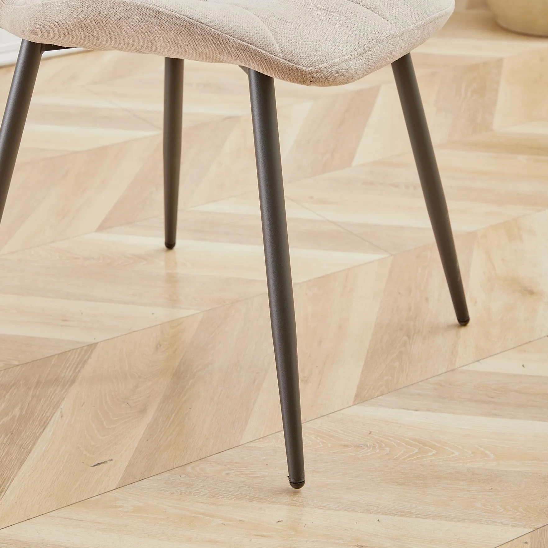 GrandCA HOME Juego de 4 Sillas de Comedor, Sillas de Comedor Tapizadas, Sillas de Cocina Nórdicas, Sillas Acolchadas con Patas de Metal, Cojines de Tela de Rombos, Beige-R