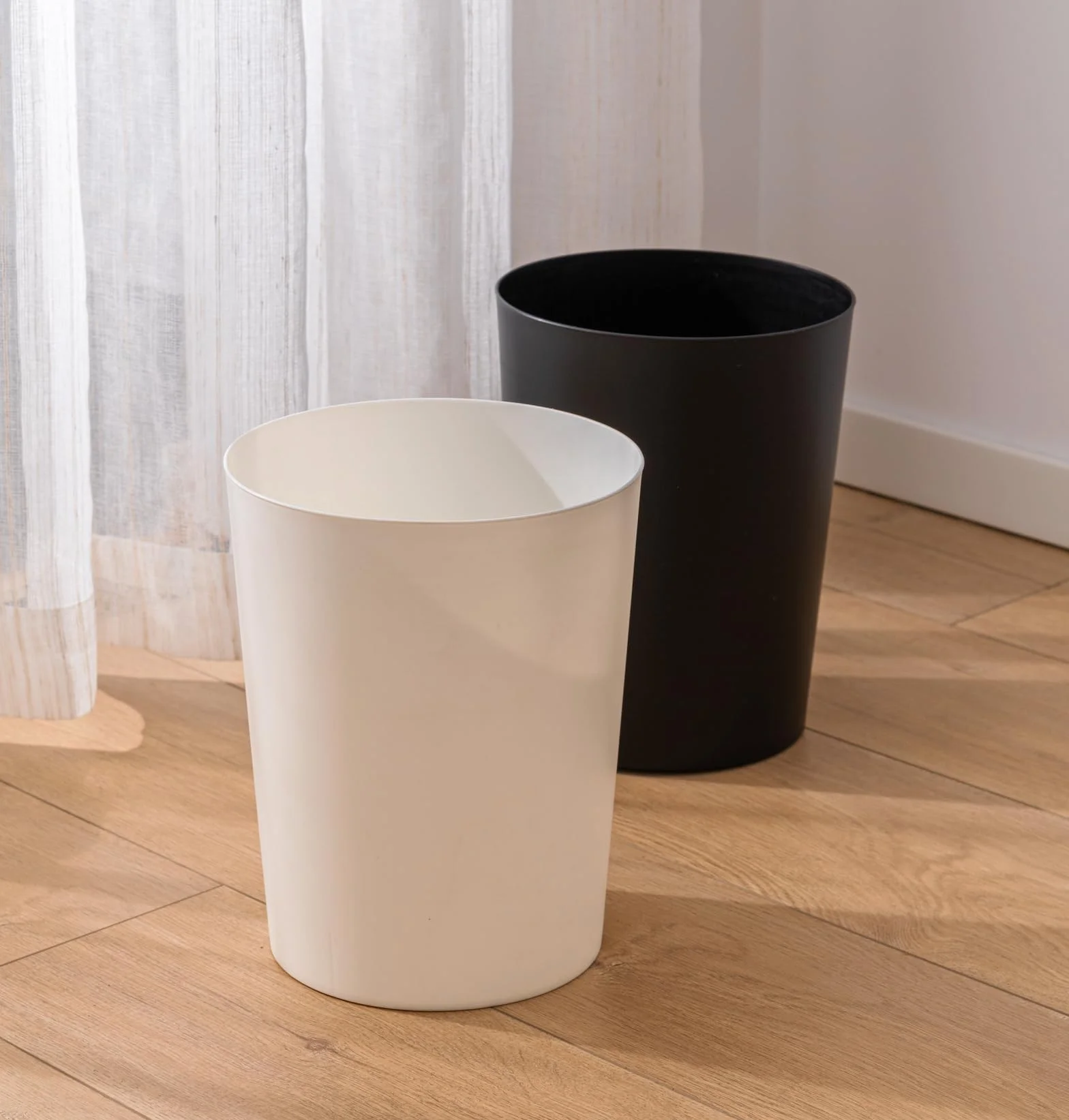 Cetomo Bote de Basura Plástico 7.2L Papelera Pequeña Minimalista Apilable Negro Pack 3