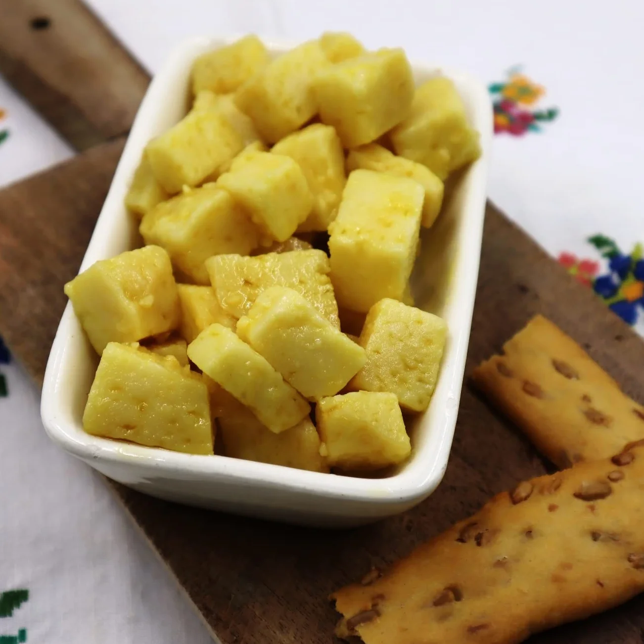 Queso Curado Cabra Leche Cruda Aceite de Oliva Virgen Extra Gourmet 0.400 gramos