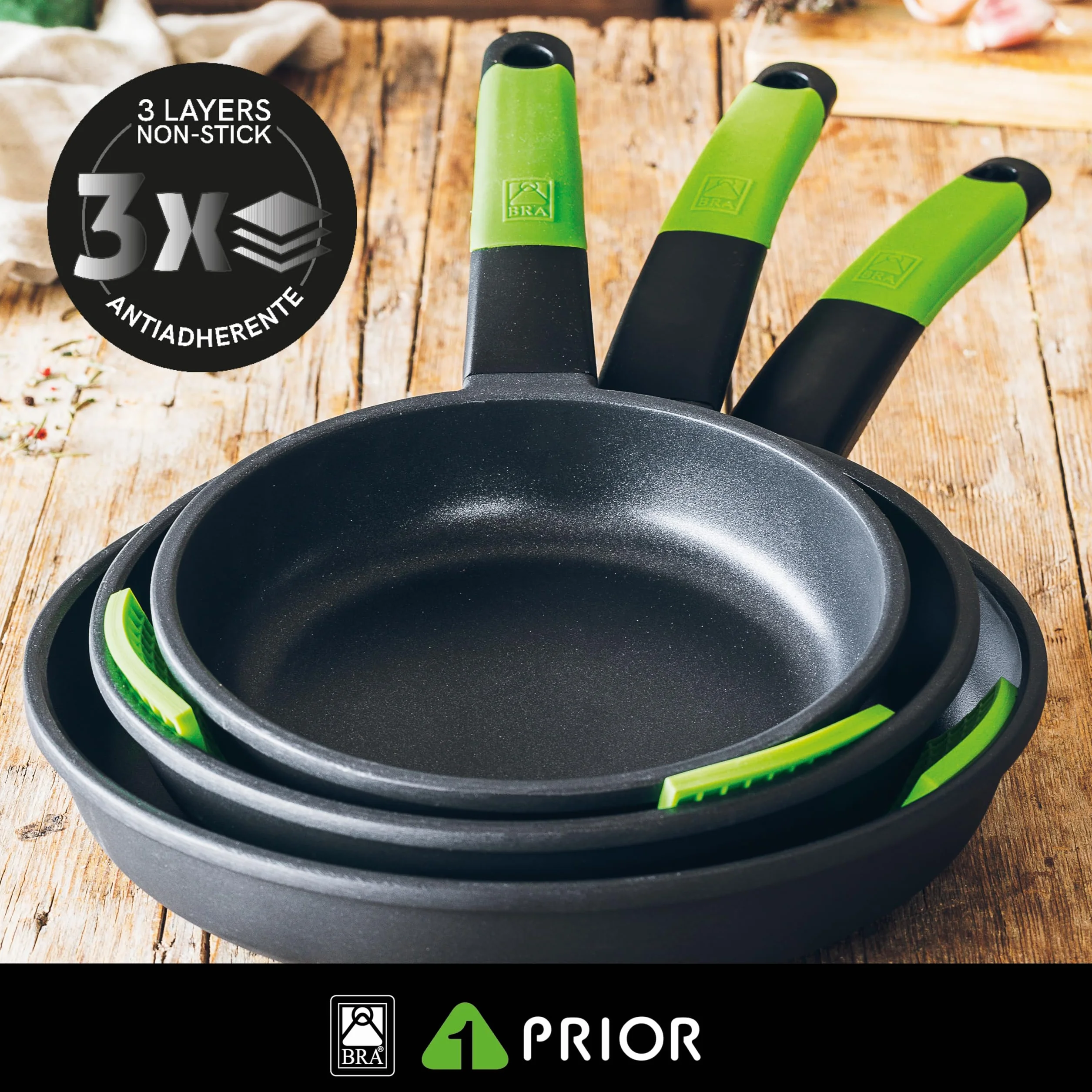 BRA Set de 3 Sartenes Antiadherentes Aluminio Fundido 18-22-26 cm con Salvamanteles Aptas Inducción