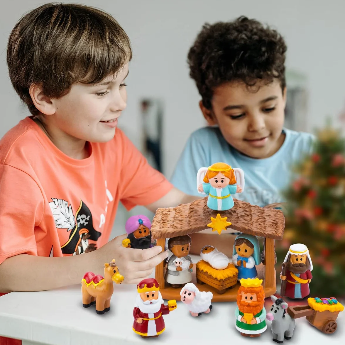 JOYIN Juego de 13 piezas de Belén de Navidad, juguetes en miniatura, escena de pesebre para niños