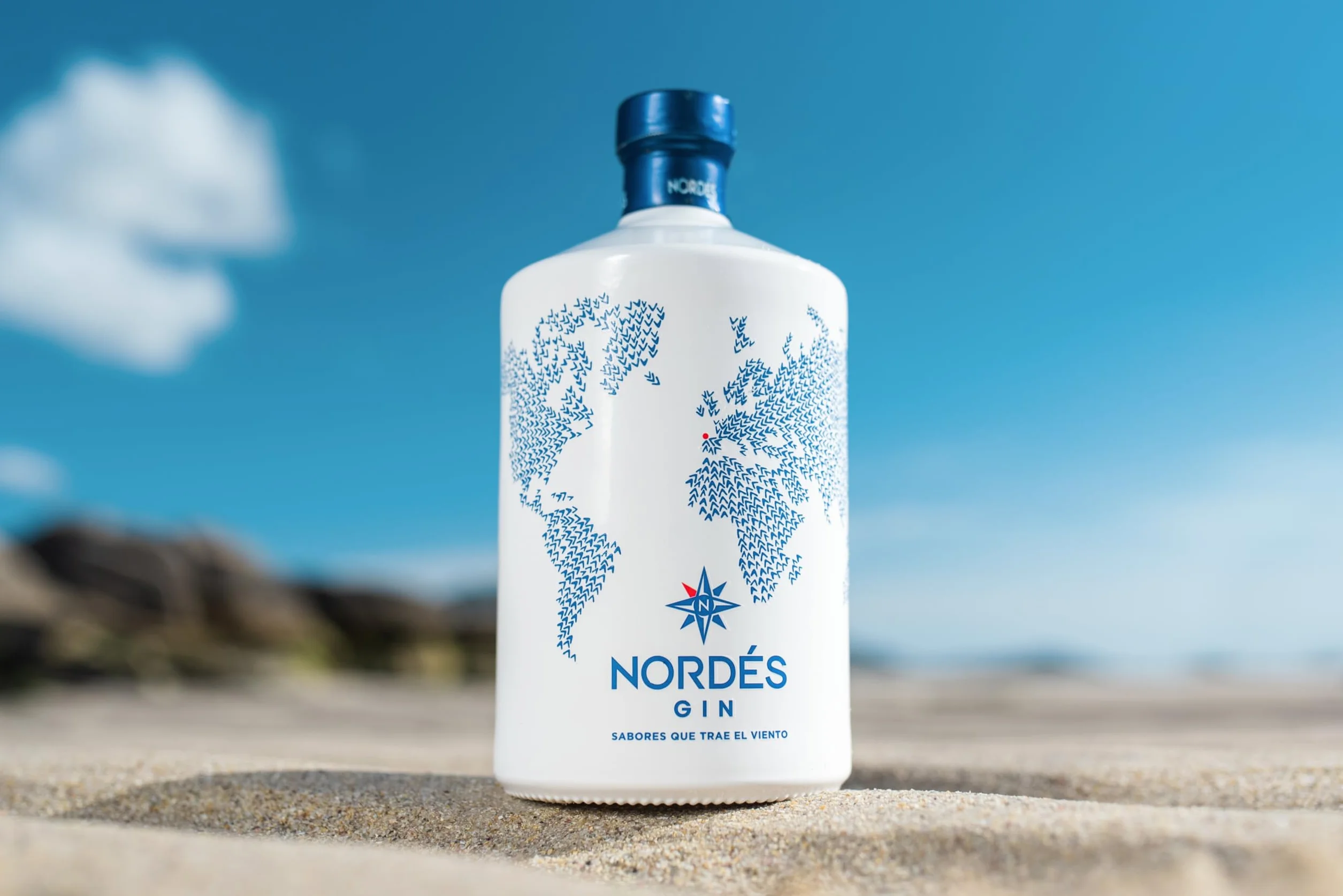 Nordés Ginebra Premium de Origen Gallego 1L 11 botánicos Regalo