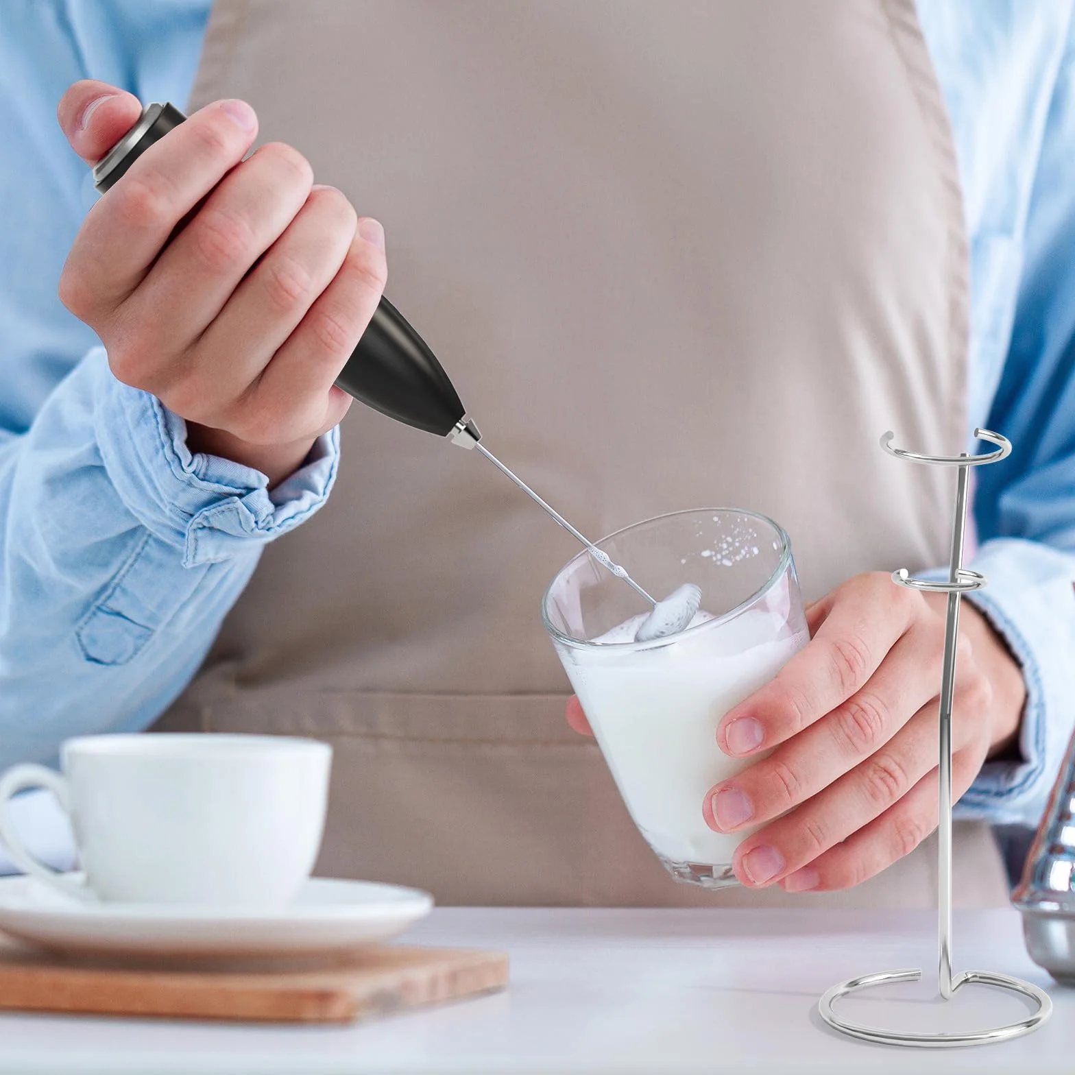 POWSAF Espumador de Leche Eléctrico 13000 RPM, Batidor de Espuma con Soporte, Negro