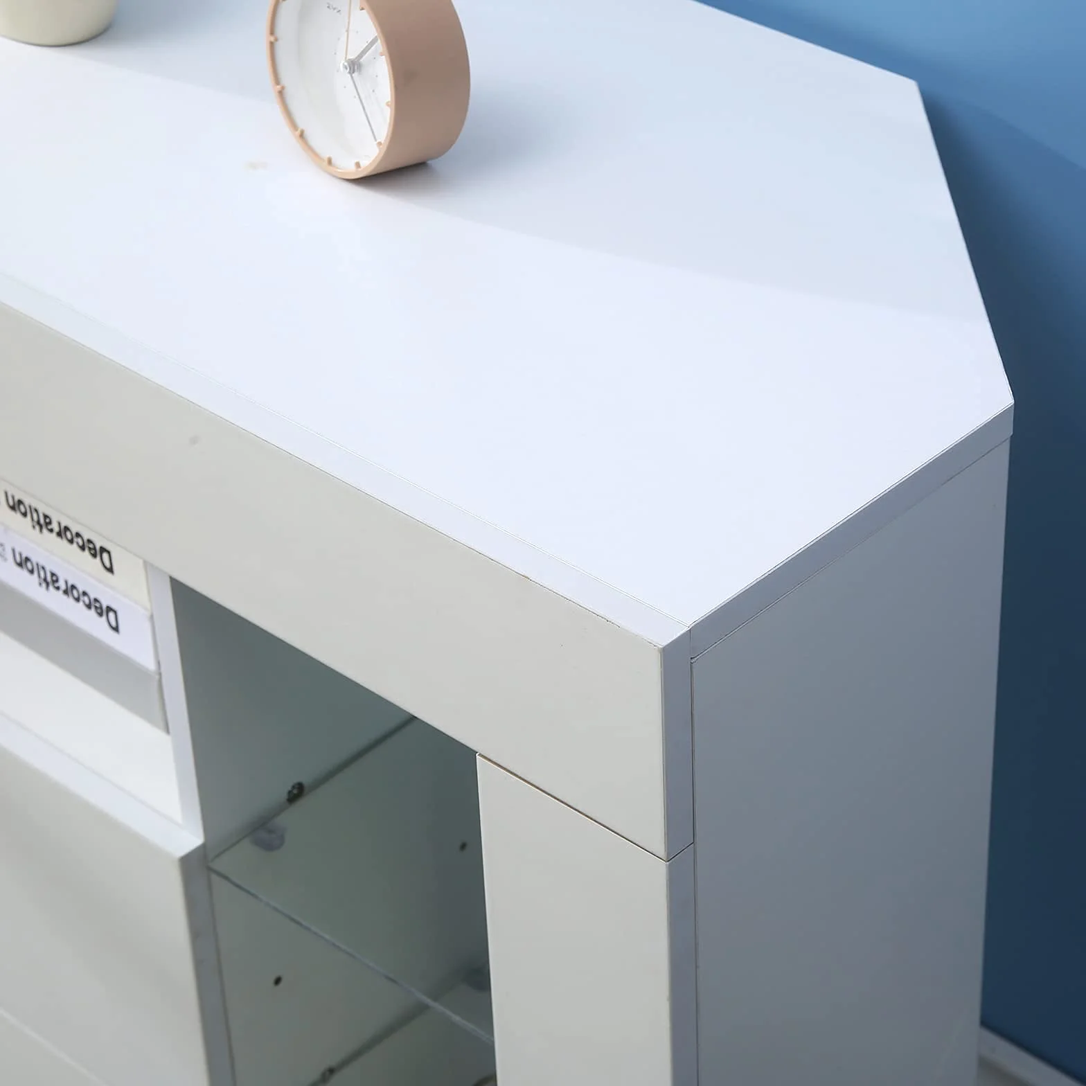 Dripex Armario de Esquina para TV con iluminación LED, Mueble de TV Color Blanco Brillante, Mueble esquinero para TV, 100x68x40 cm