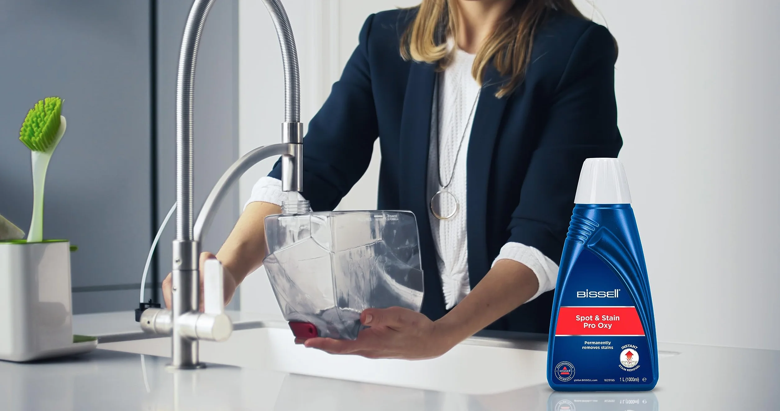 BISSELL Spot & Stain Pro Oxy, Solución limpiadora 1L con StainProtect