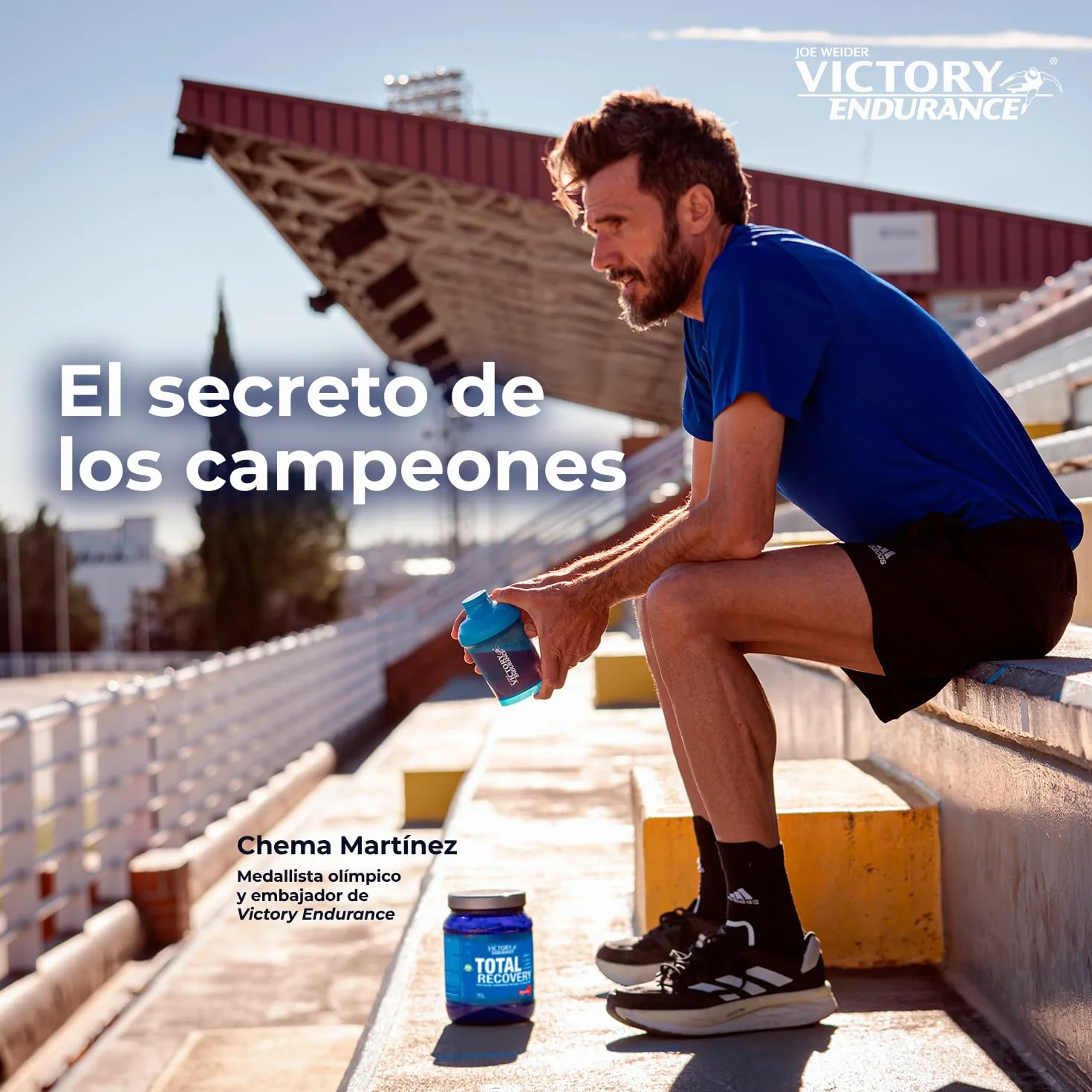 VICTORY ENDURANCE Total Recovery 750g Summer berries - Preparado Bebida Post-Entreno Carbohidratos Electrolitos Proteínas BCAA 2:1:1