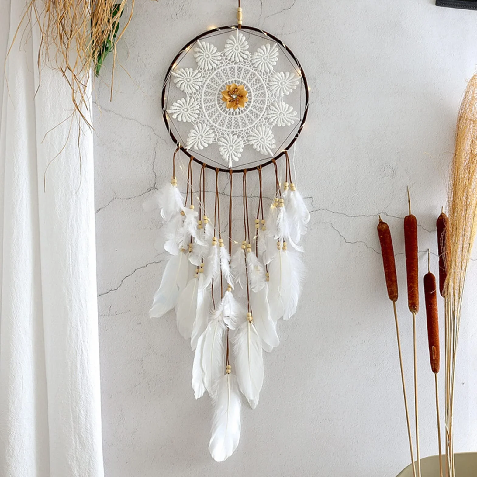 Atrapasueños grande bohémio con plumas blancas, macramé para colgar, ideal para bodas vintage o decoración del hogar, círculo de 25 cm y 75 cm, blanco