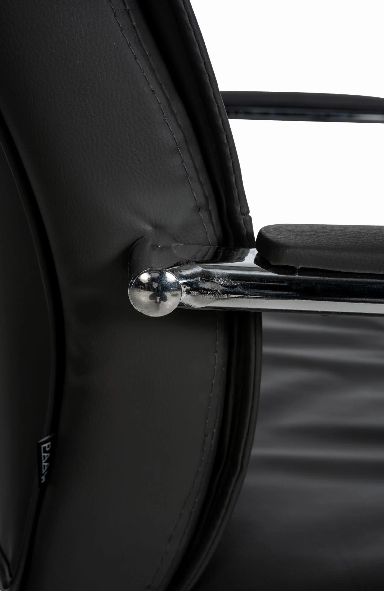 Silla Estilo Cantilever Sievert Tapizada en Cuero Sintético, Silla de Conferencias con Reposabrazos, Silla de Oficina Sin Ruedas, Negro