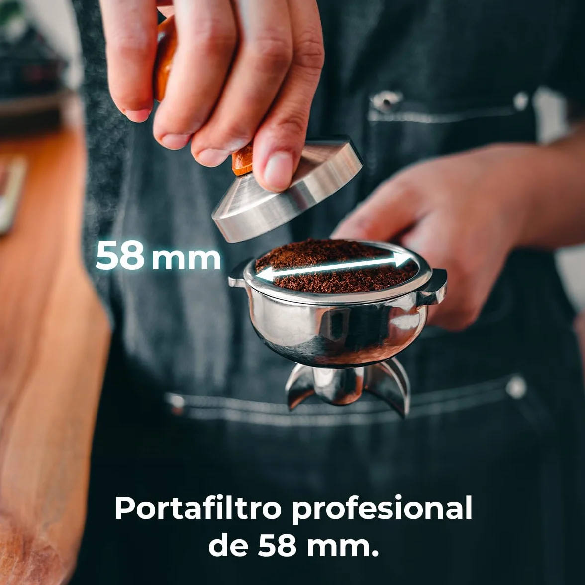 Cecotec Cafetera Express Barista Baristeo Classic. 2700W, Bomba 15 Bares, Control Pid, Doble Calentamiento, depósito 2.5L, Vaporizador, Grifos Profesionales, Extracción Crema, Diseño Profesional