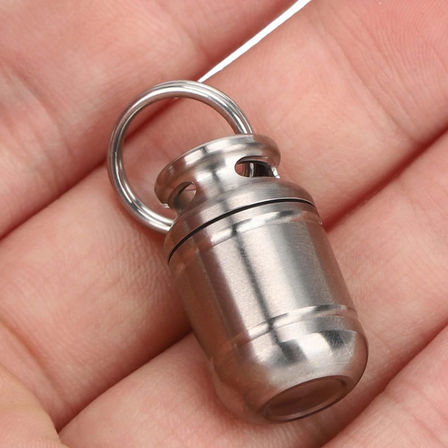 Mini botella de almacenamiento de pastillas impermeable, soporte de aleación para medicamentos portátil, organizador para acampar