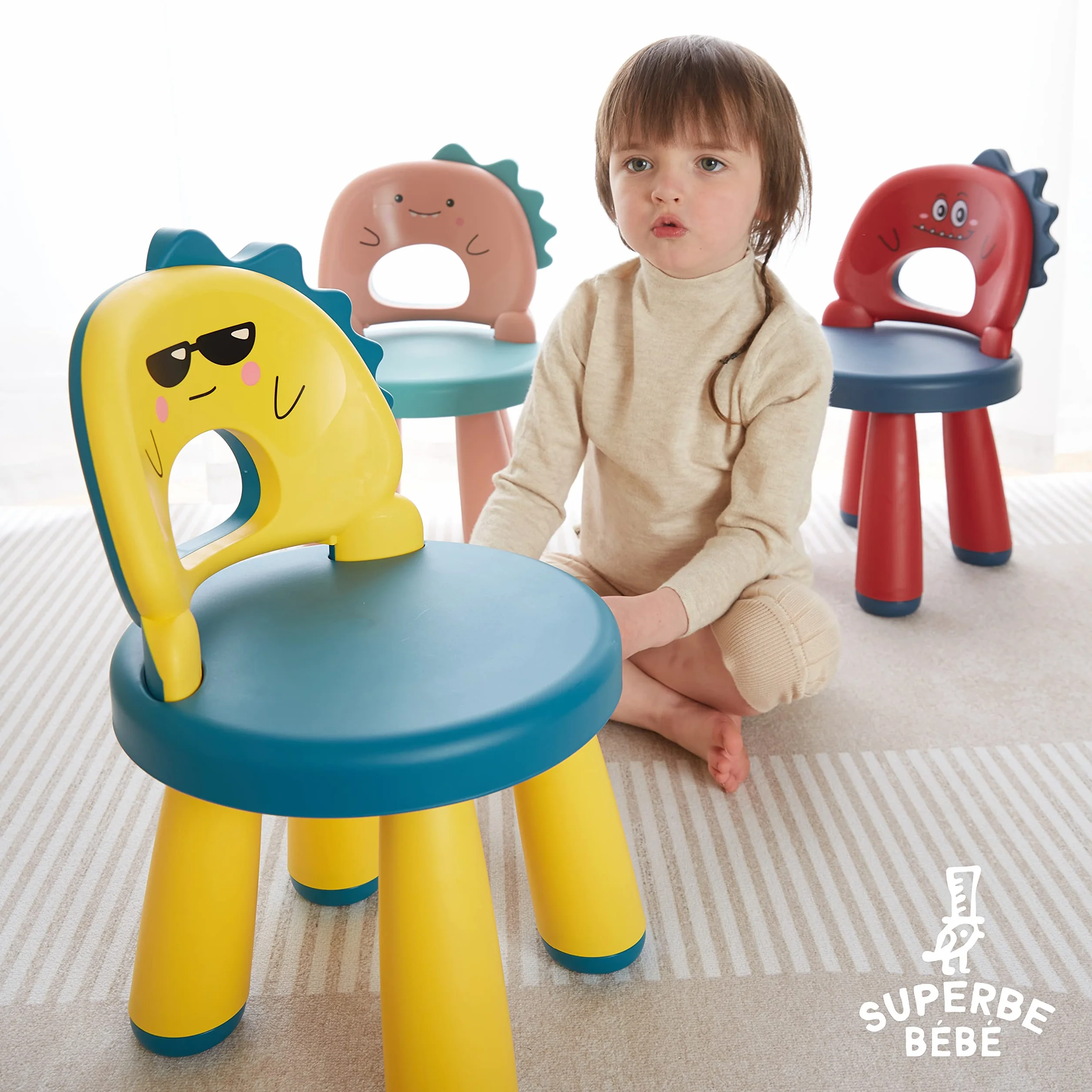 SUPERBE BEBE Silla de plástico para niños - Taburete Infantil - Cómodo, Ligero y Resistente - Apto de 2 a 6 años - Fácil de Limpiar - Asiento ergonómico - Diseño de Dinosaurio