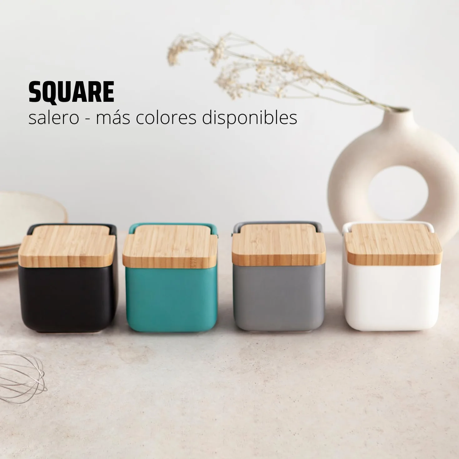 salero de cocina con tapa de acrílico transparente basculante - Saleros negro de cocina modernos con base cerámica para usar como salero y azucarero o especieros, 11.2 x 11.2 x 11.2 cms