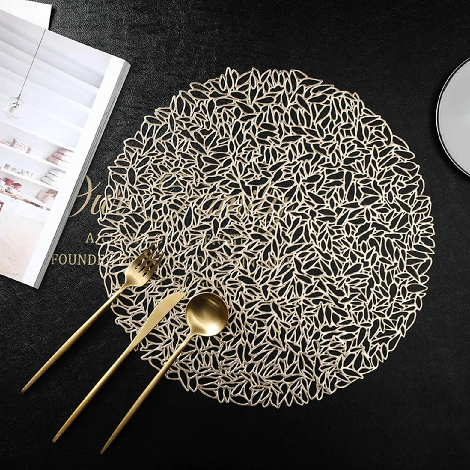 Juego de 8 manteles individuales redondos de cocina, lavable, diseño de hojas, circular, vacío, antideslizantes, resistentes al calor y antimanchas, color dorado, 38 cm
