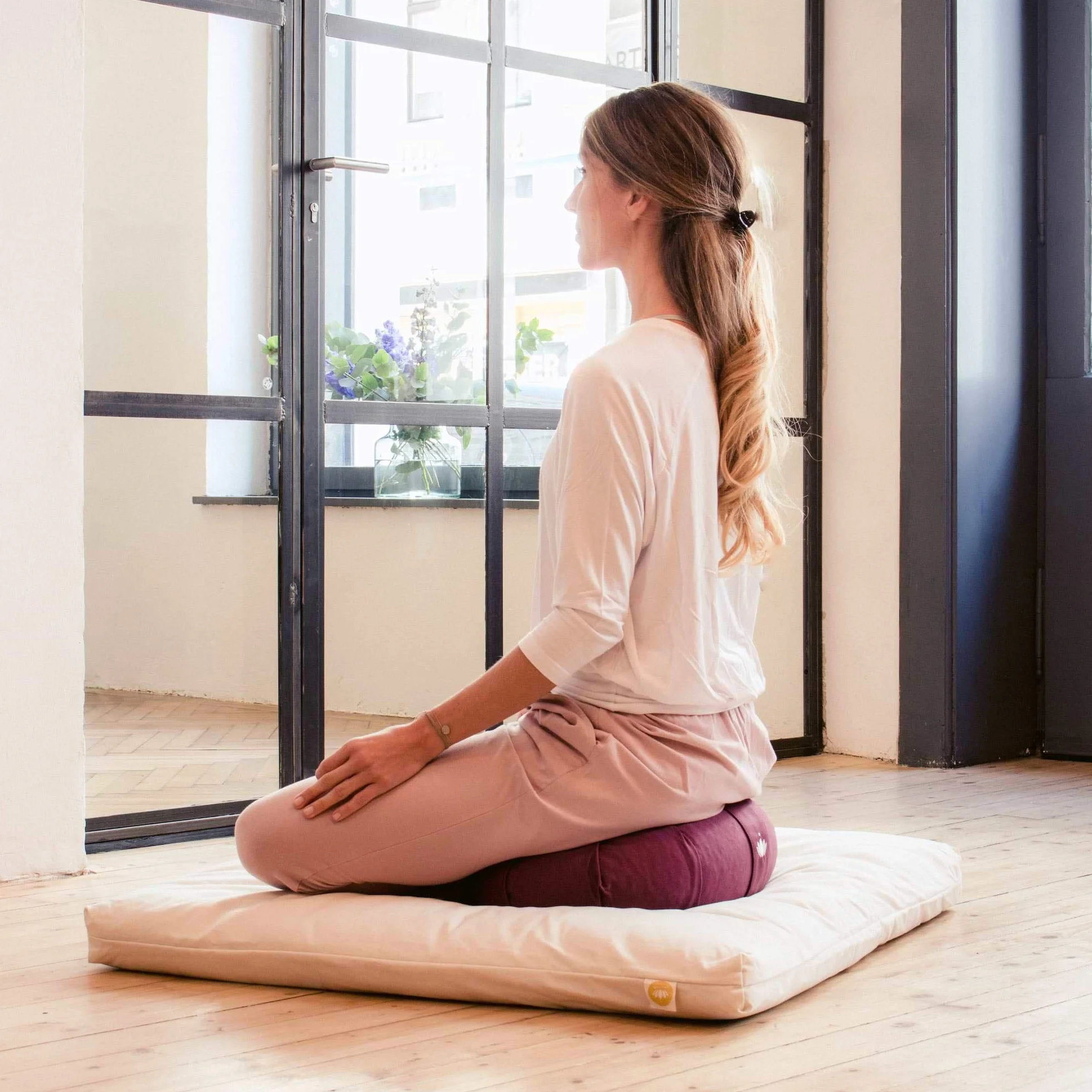 Lotuscrafts Cojin Zafu Meditación Yoga Kapok Delight - Altura 15 cm - Relleno de Kapok - Cubierta en Algodon Lavable- Cojin Yoga Zafu - Cojin Suelo Redondo - Meditation Cushion - Certificado GOTS