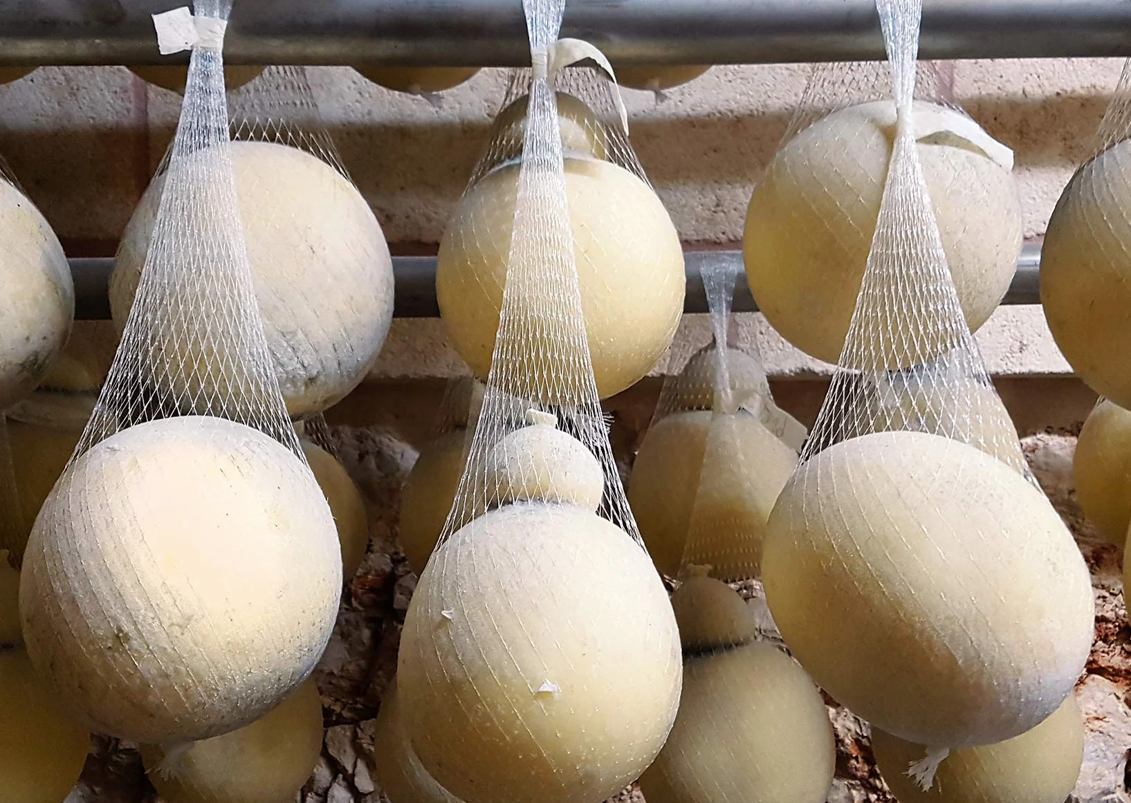 Caciocavallo Queso tradicional italiano de leche de vaca 800 g