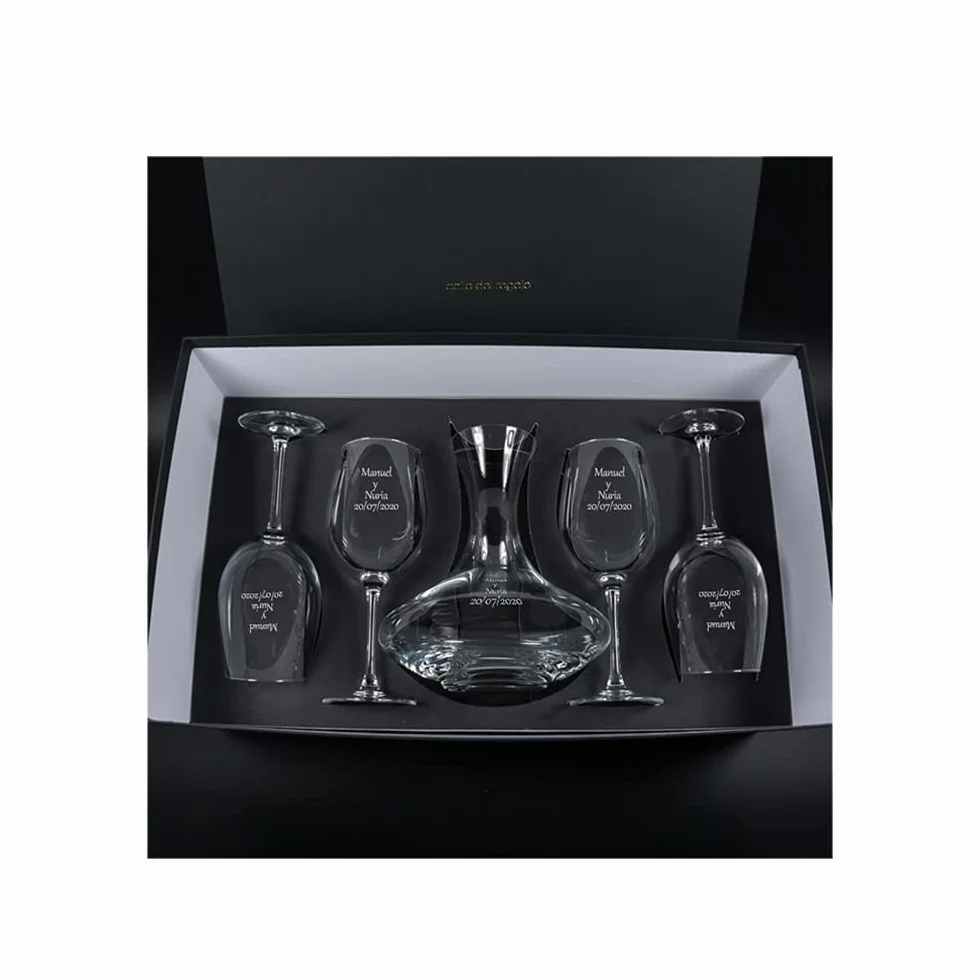 Juegos decantador y copas de vino (Set decantador y Copas Personalizados para Parejas - Regalo de Boda, San Valentín, Aniversario, Bodas de Oro o Bodas de Plata)