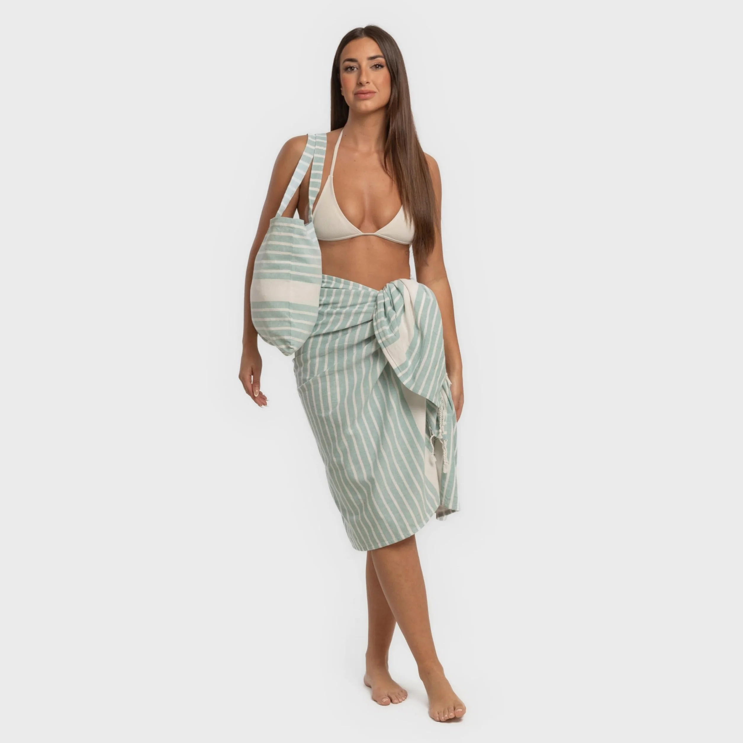 TRAMAS+ Set Toalla Pareo y Bolso a Juego, Toalla de Playa, Raya Algodón Agua Marina