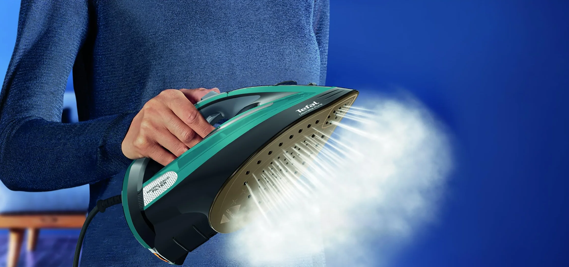 Tefal Plancha de vapor Ultimate Pure FV9844, 3200 W, filtro microcalco, suela Durilium Airglide Autoclean, apagado automático, 0,35 litros, 31,6 x 15,1 x 16,3 cm, negro/azul
