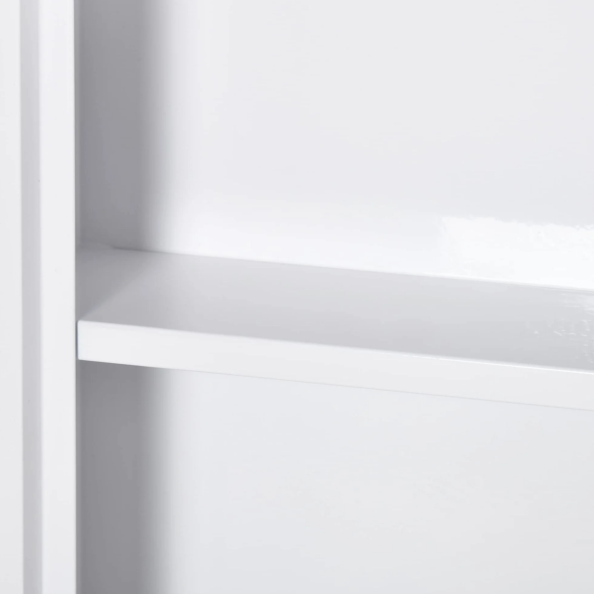 kleankin Botiquín de Pared de Acero 3 Niveles con Puerta Magnética 30x12x60 cm Blanco