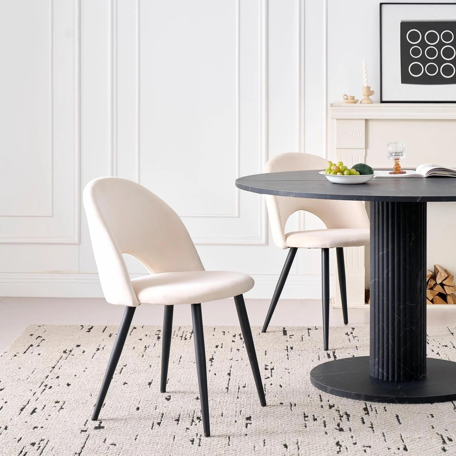 GrandCA HOME Pack de 2 Sillas de Comedor Modernas, Tapizadas en Terciopelo Holandés Suave al Tacto con Patas de Metal, Ideales para Comedores, Salas de Estar y Dormitorios - Beige