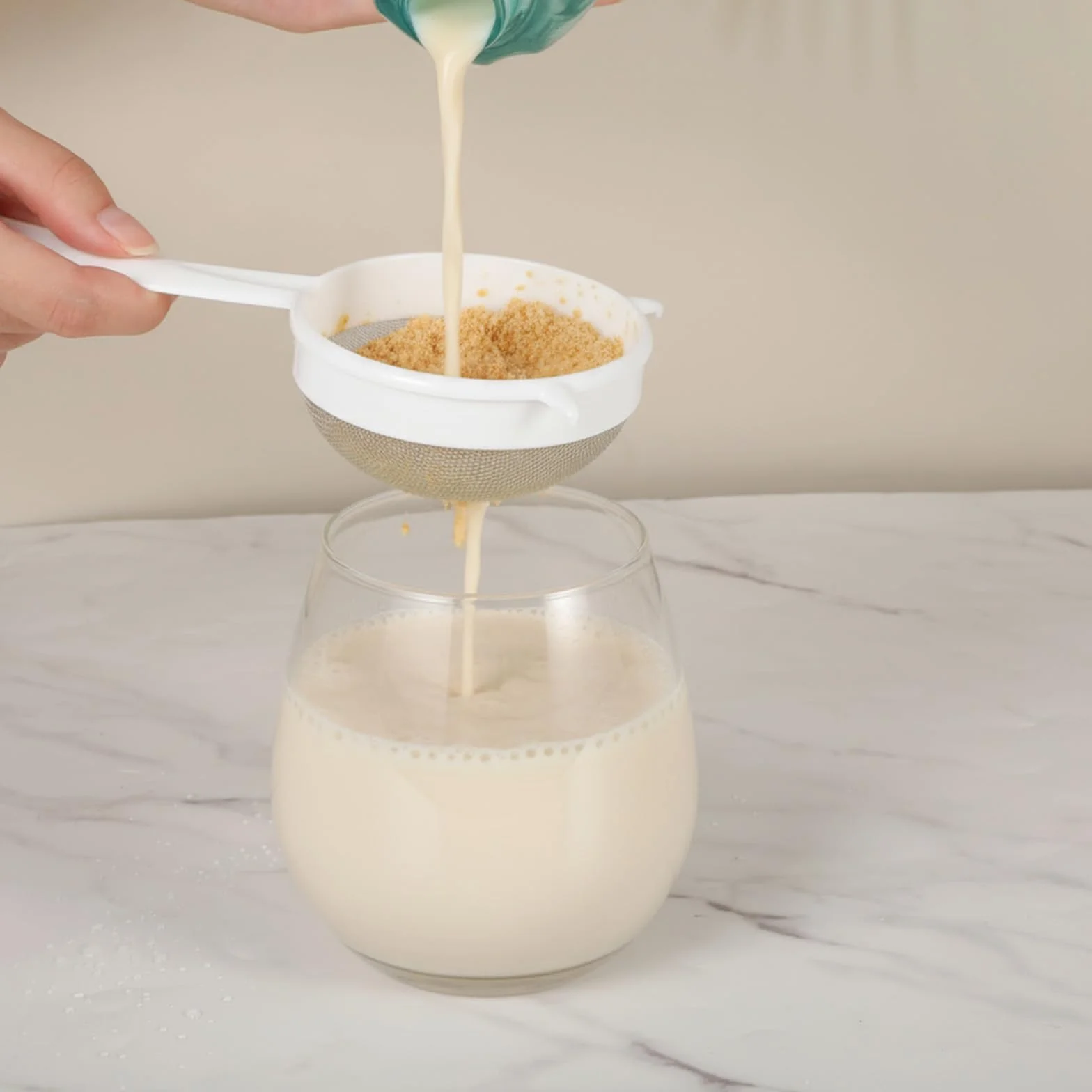 Andibro Juego de 3 Coladores de Malla de Plástico, Tamiz Fino con Mango para Cocina