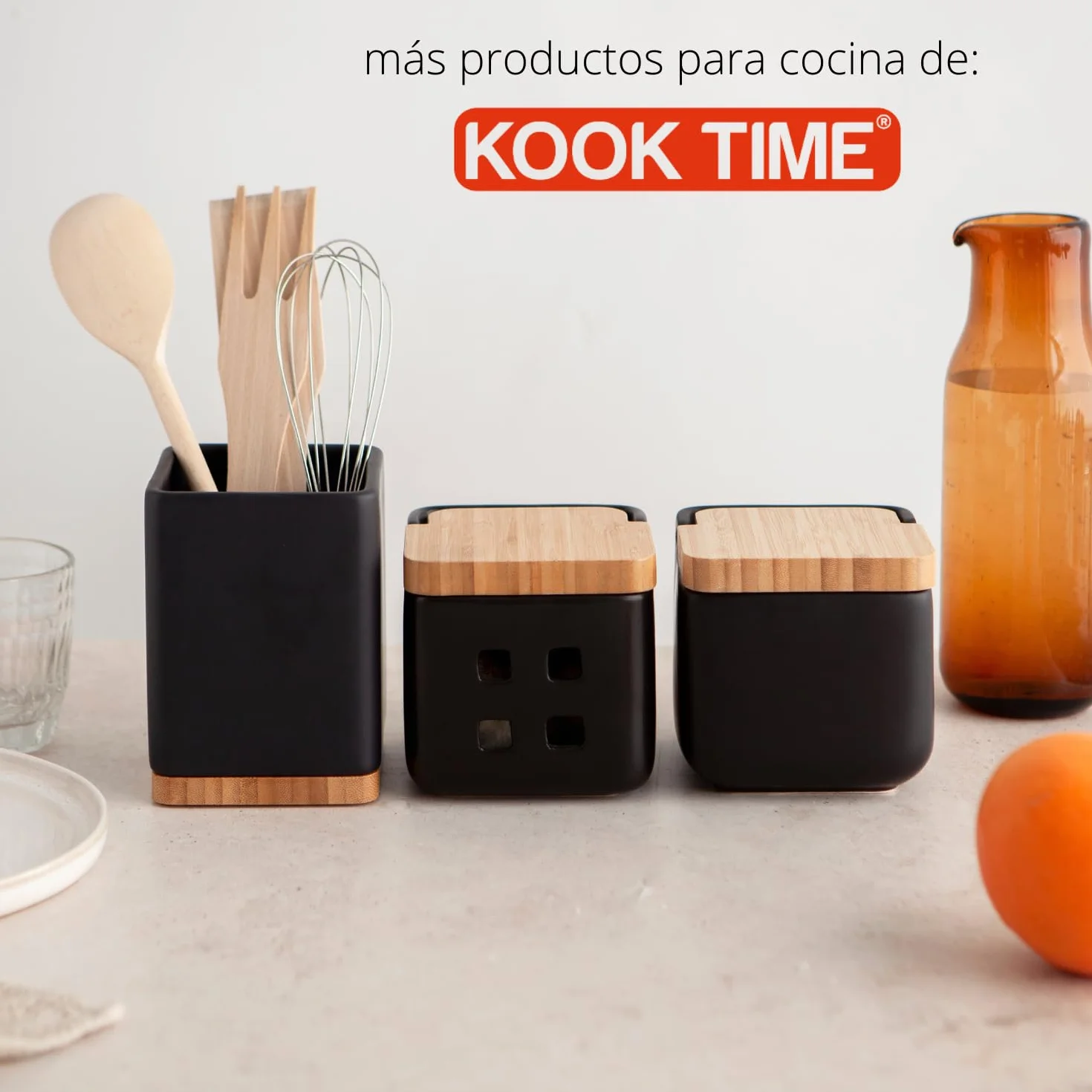 salero de cocina con tapa de acrílico transparente basculante - Saleros negro de cocina modernos con base cerámica para usar como salero y azucarero o especieros, 11.2 x 11.2 x 11.2 cms