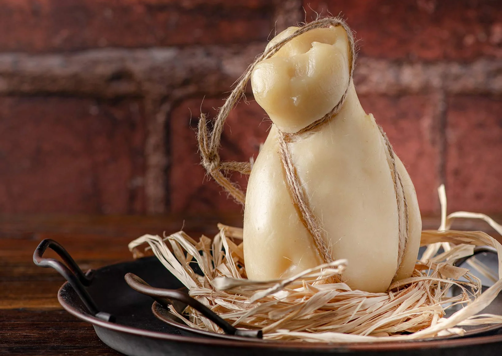 Caciocavallo Queso tradicional italiano de leche de vaca 800 g