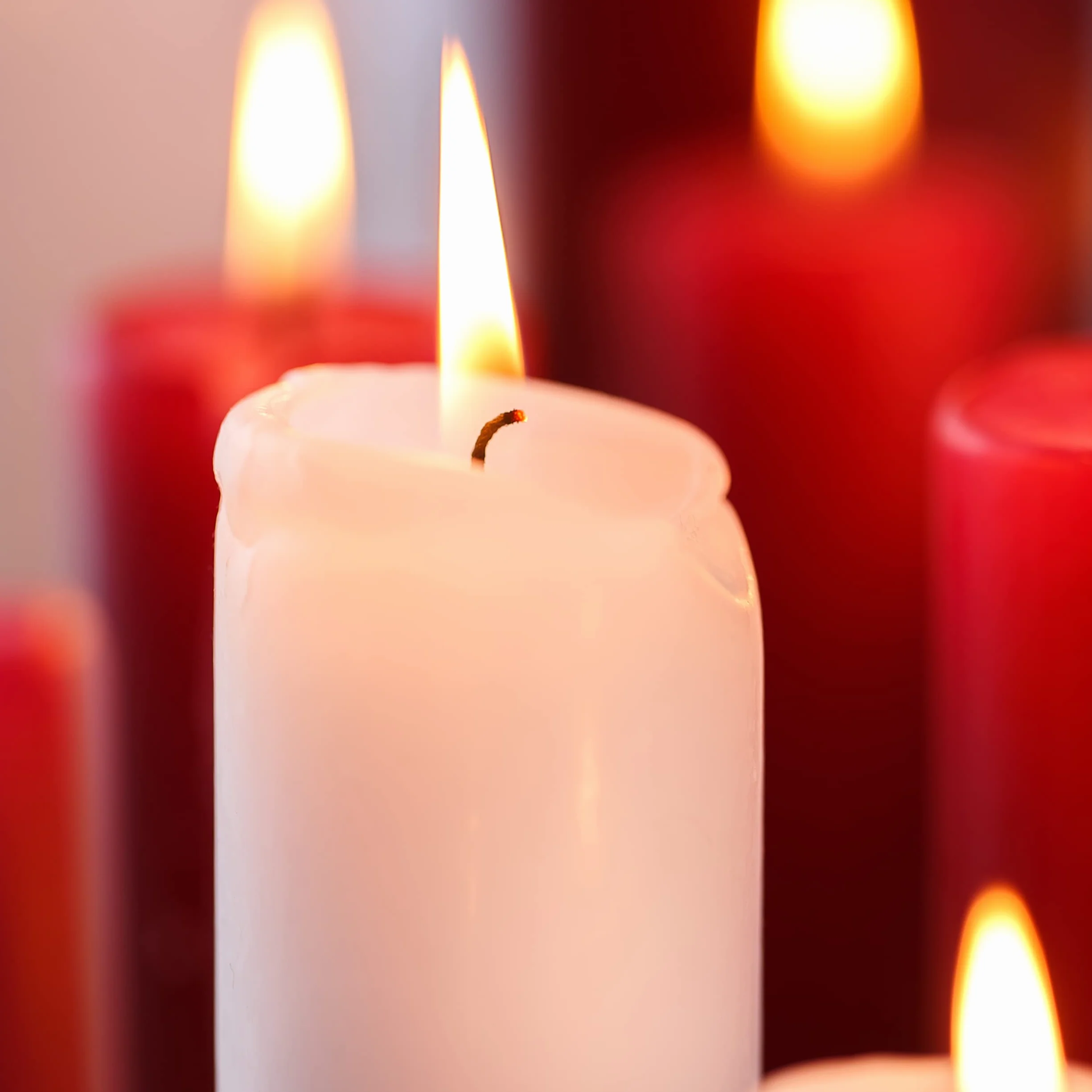 Velas Cilíndricas de Parafina Pura, 17.5 cm, Sin Perfume, Larga Duración, Amarillo - Pack de 8