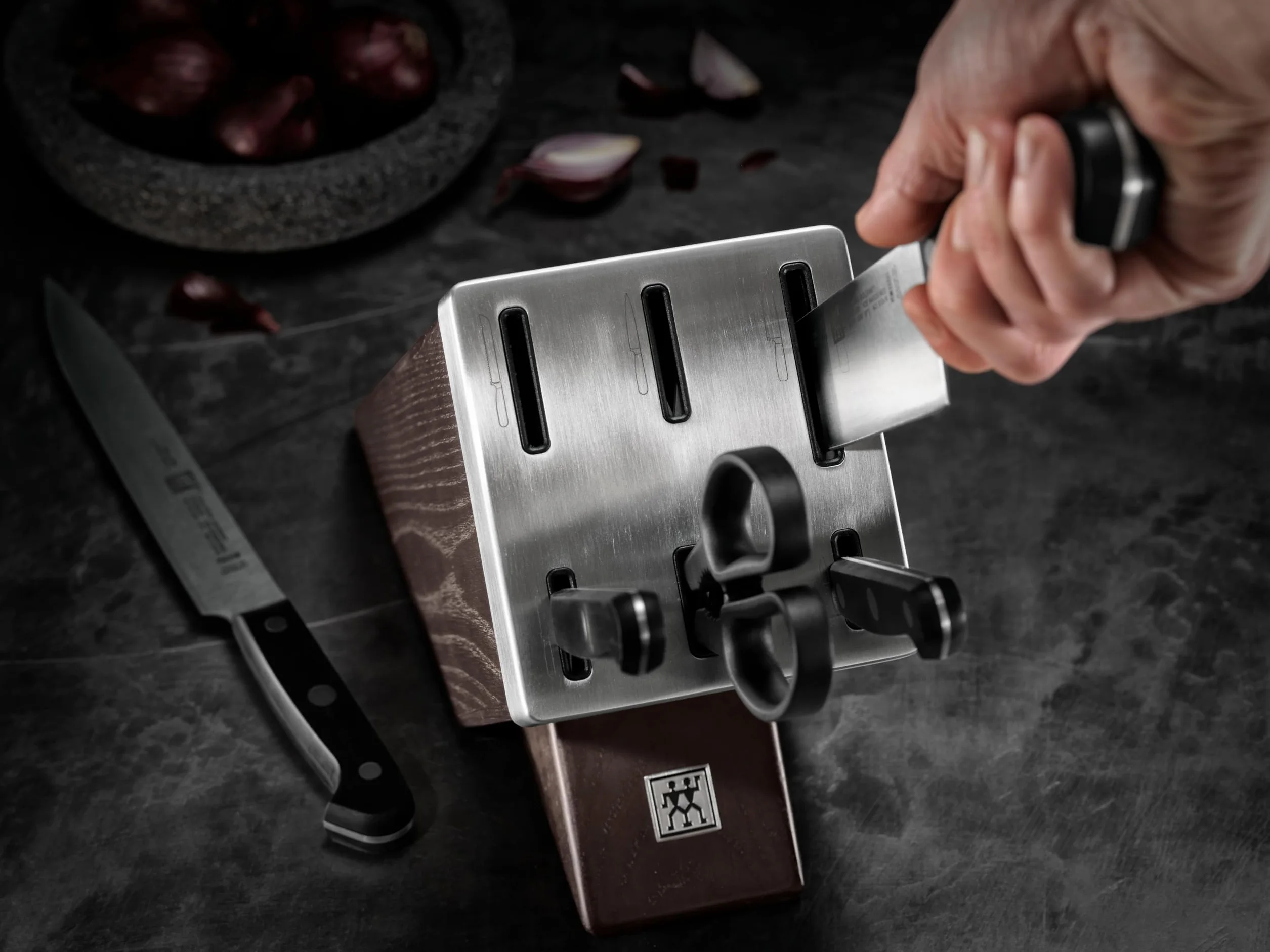 ZWILLING Bloque de cuchillos auto-afilables de 7 piezas, Bloque de madera, Cuchillos y tijeras con mango especial de acero inoxidable/plástico, Gourmet