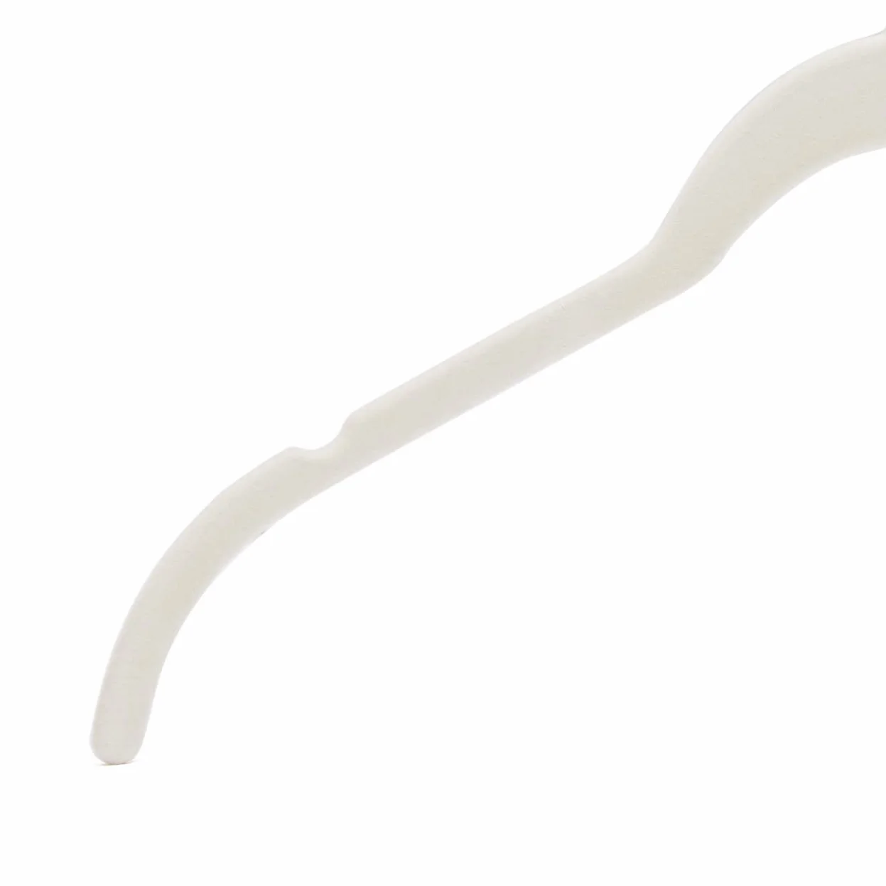 Amazon Basics Perchas de terciopelo para camisas/vestidos - Paquete de 50, Marfil