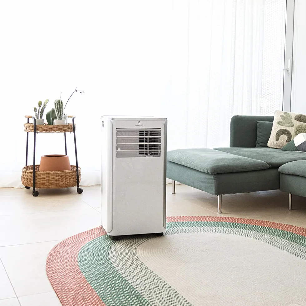 Cecotec Aire Acondicionado Portátil con Mando a Distancia ForceClima 9100. 9000 BTU, Bajo Consumo, Pantalla LED, 4 Modos, 2 Velocidades, Cobertura 20-25m2