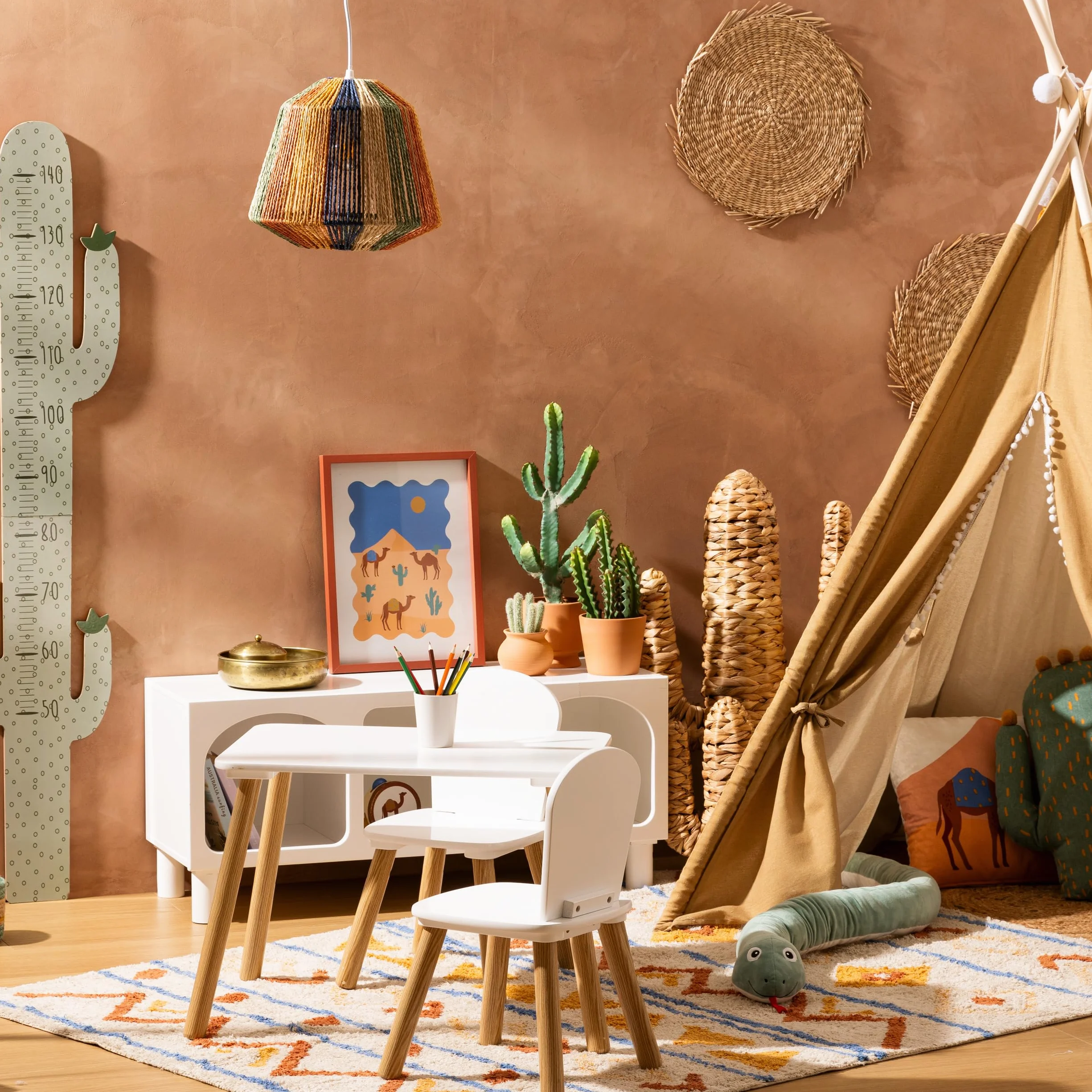 Atmosphera Conjunto de Mesa y Sillas Infantiles Alex 3 Piezas Madera Resistente al Agua