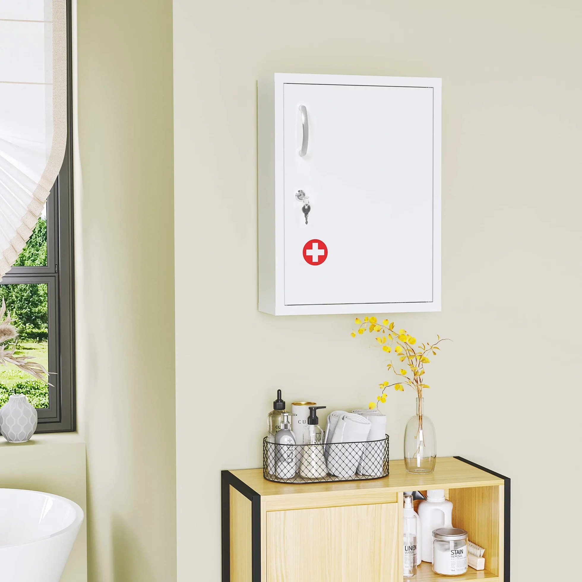 Kleankin Botiquín de Pared de Acero 3 Niveles Armario con Cerradura 40x15x53,5 cm Blanco