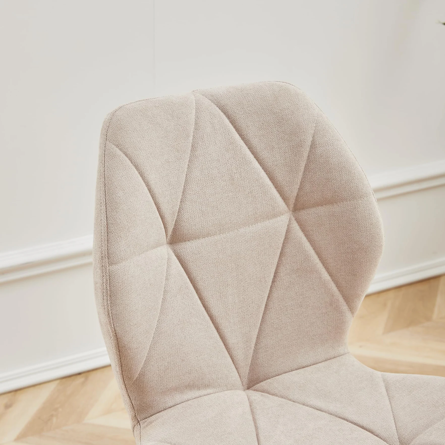 GrandCA HOME Juego de 4 Sillas de Comedor, Sillas de Comedor Tapizadas, Sillas de Cocina Nórdicas, Sillas Acolchadas con Patas de Metal, Cojines de Tela de Rombos, Beige-R