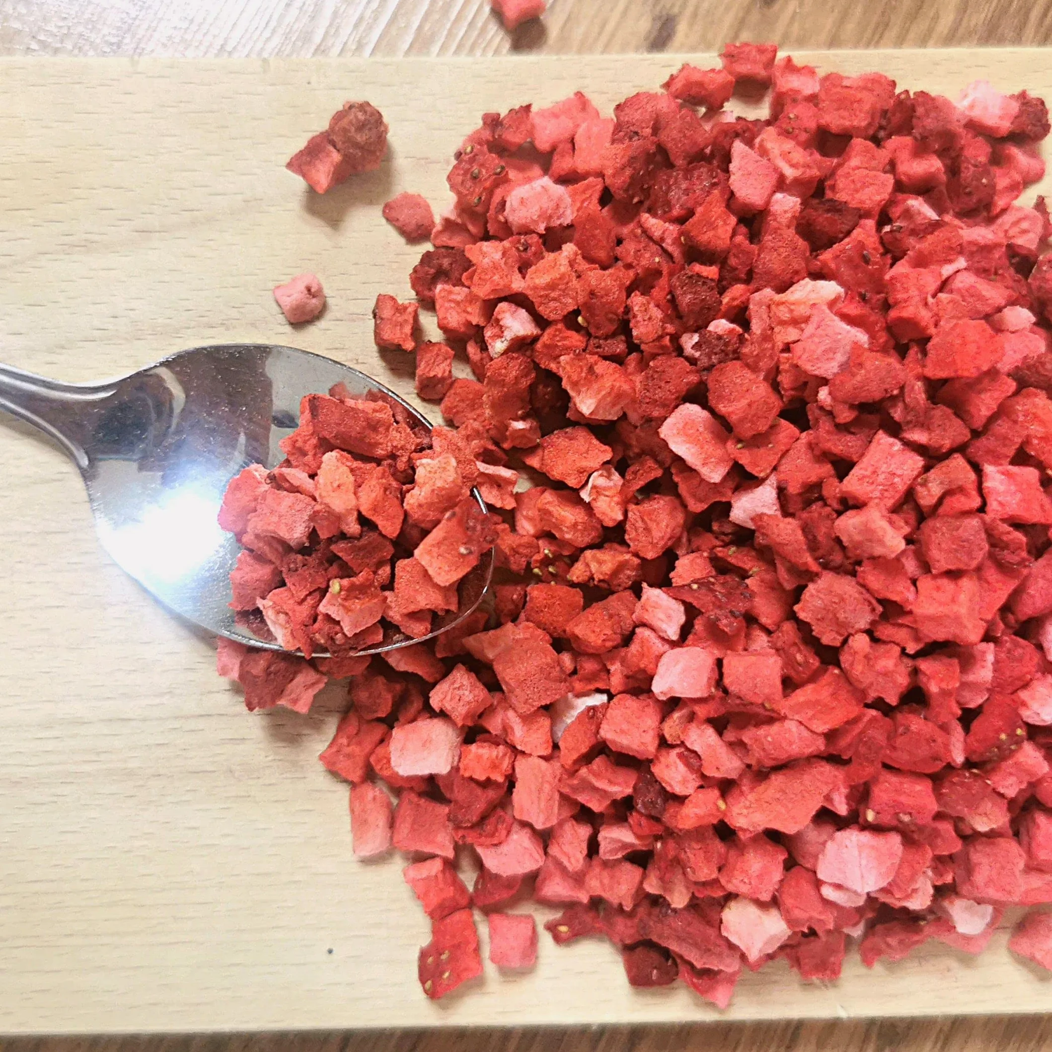 Fresa Liofilizada Piezas Pequeñas 100g Fruta Deshidratada Vegana Cruda Sin Azúcar ZingyZoo