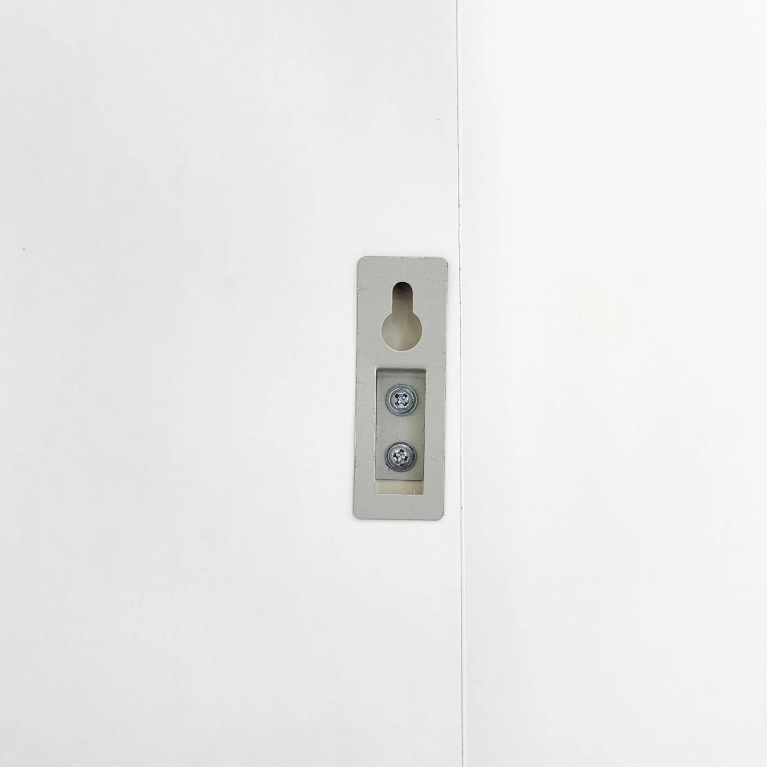 LOLAhome - Espejo de Pared Rectangular con Marco Blanco de plástico para recibidor. Diseño Funcional y Duradero Que aporta Estilo y Visibilidad a Cualquier habitación. Medidas 76x56 cm.