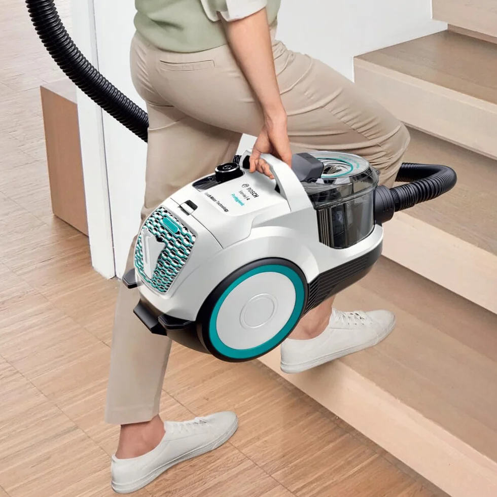 Bosch - Aspirador de Trineo sin Bolsa, Serie 4, ProHygienic, 2 litros, 78 dB, Blanco, BGC21HYG1