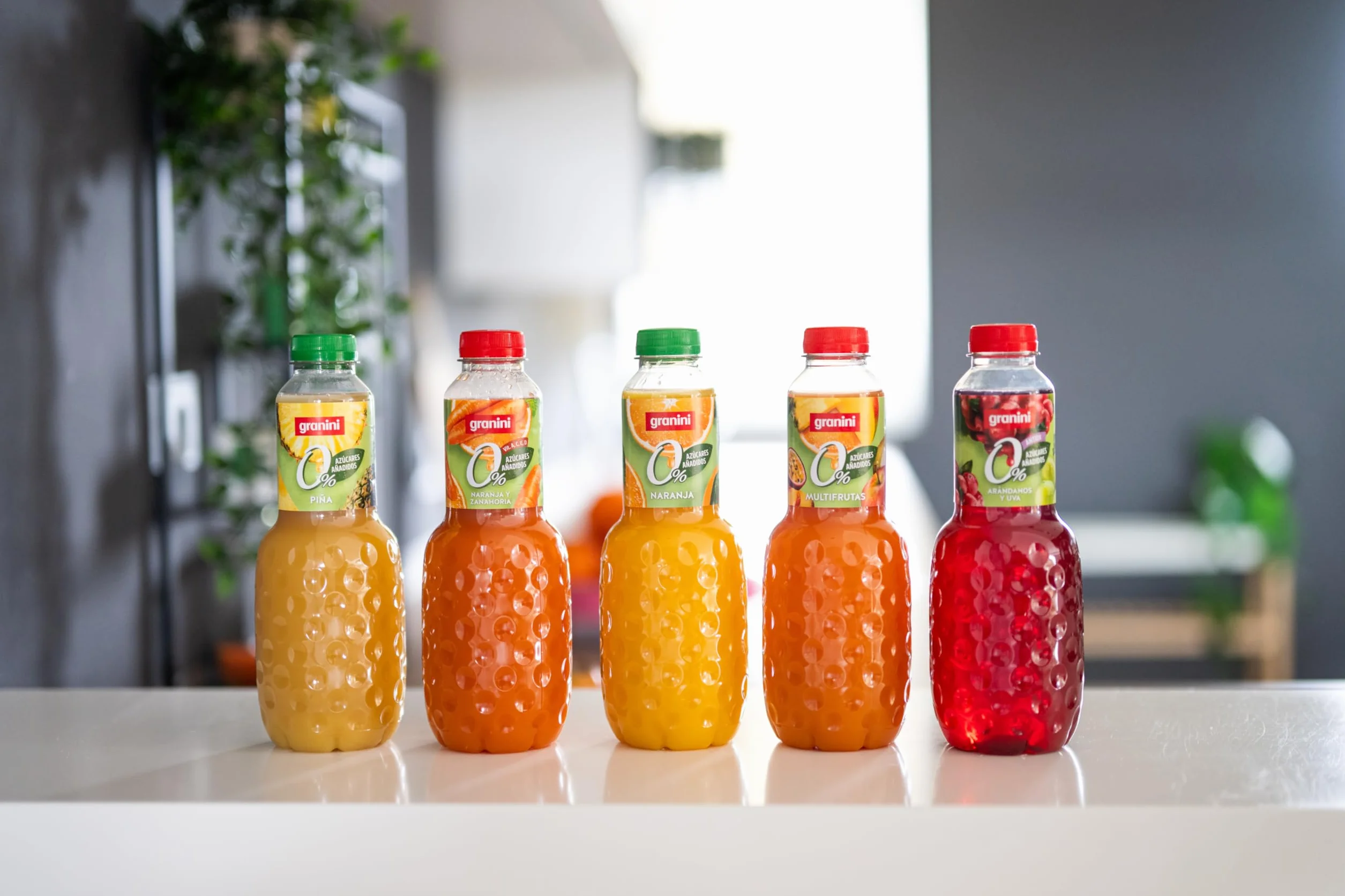 Granini Bebida de frutas Naranja Zanahoria y Uva Sin azúcares añadidos 1L Clásicos Mix
