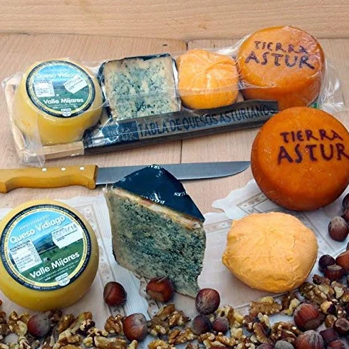 Tabla de 4 Variedades de Quesos Asturianos