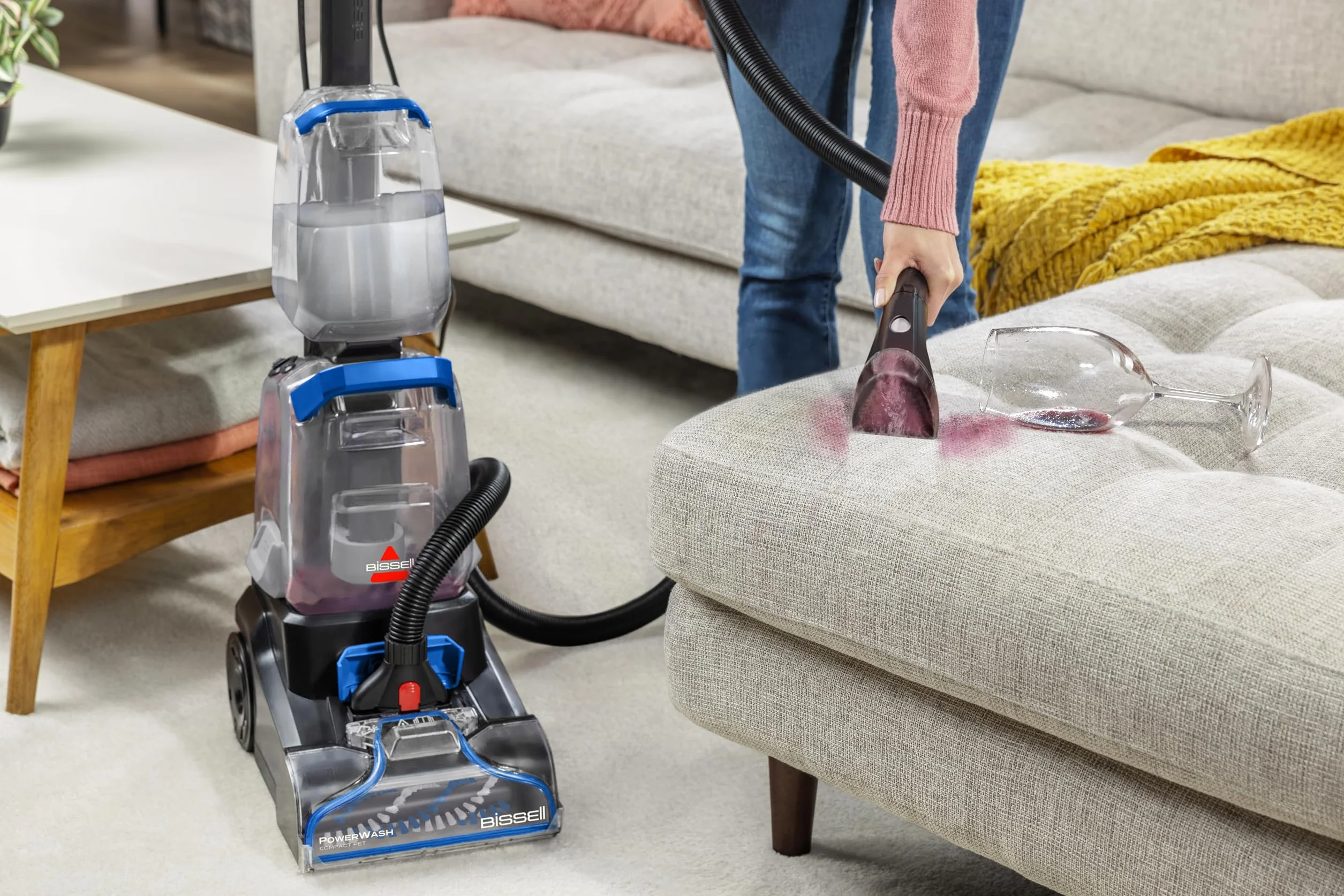 BISSELL PowerWash Compact Pet, Aspiradora de Agua Tapicería y Alfombras Compacto, Manchas y Olores Mascotas, Lava aspiradora Multisuperficie, Accesorios Desmontables, 600W, Portable, con Cable, 4058N