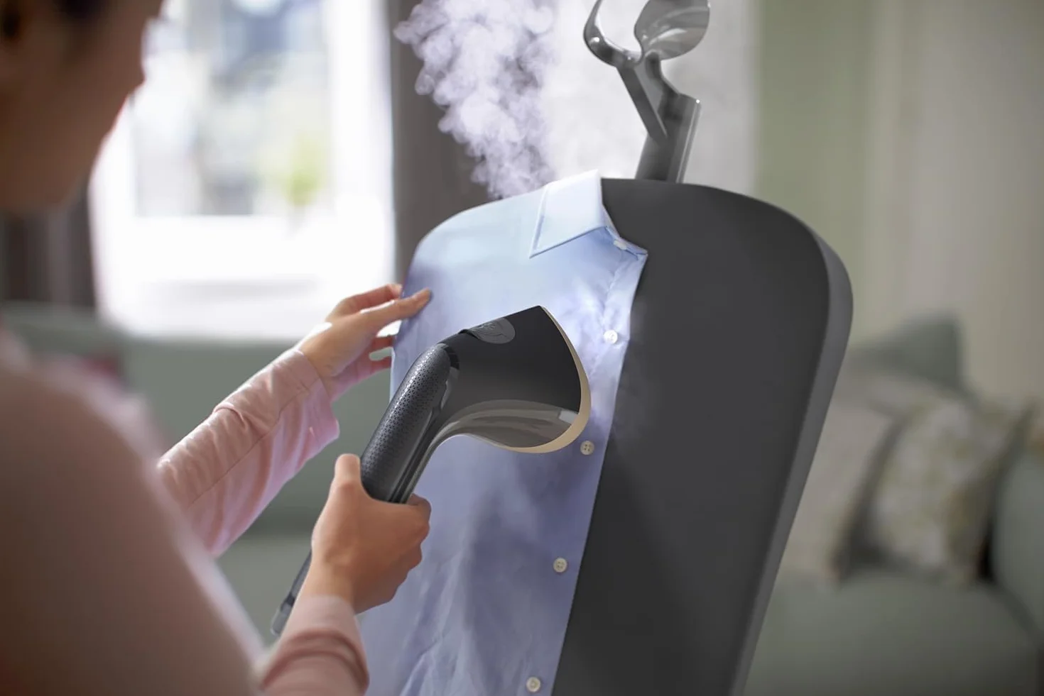 Philips Vaporizador para Ropa - 2000 W, 40 g/min de Vapor Contínuo, 3 Funciones de Vapor, Depósito de Agua de 2 Litros, Fácil Descalcificación, Amplia Placa de Vapor, Gris Oscuro (STE3170/80)