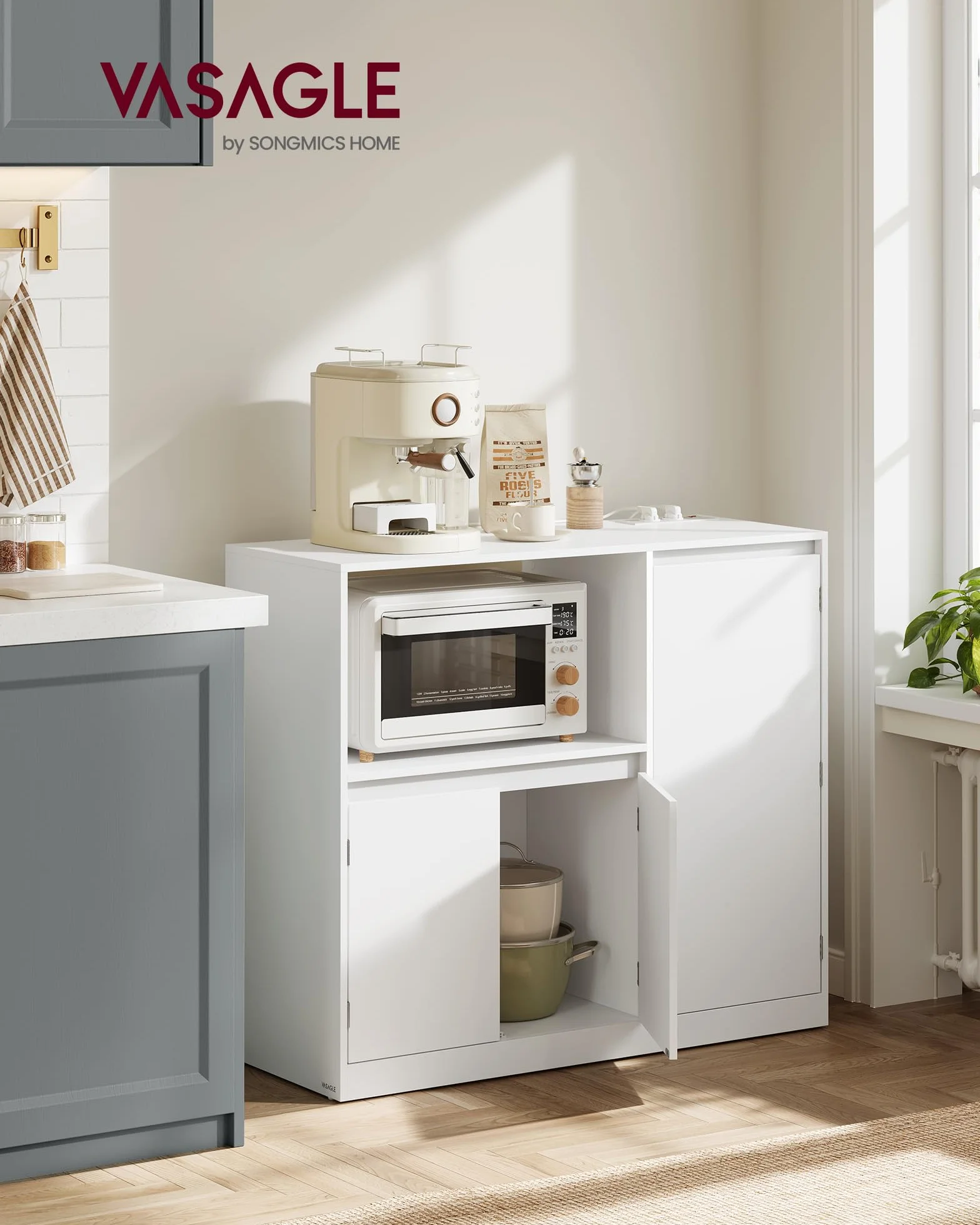VASAGLE Kailyn Colección - Aparador de Cocina, Mueble de Almacenaje, Aparador Vajillero con Encimera, Estante para Microondas, 1 Compartimento, 3 Puertas, Estantes Regulables, Blanco Nube BBK373WB01