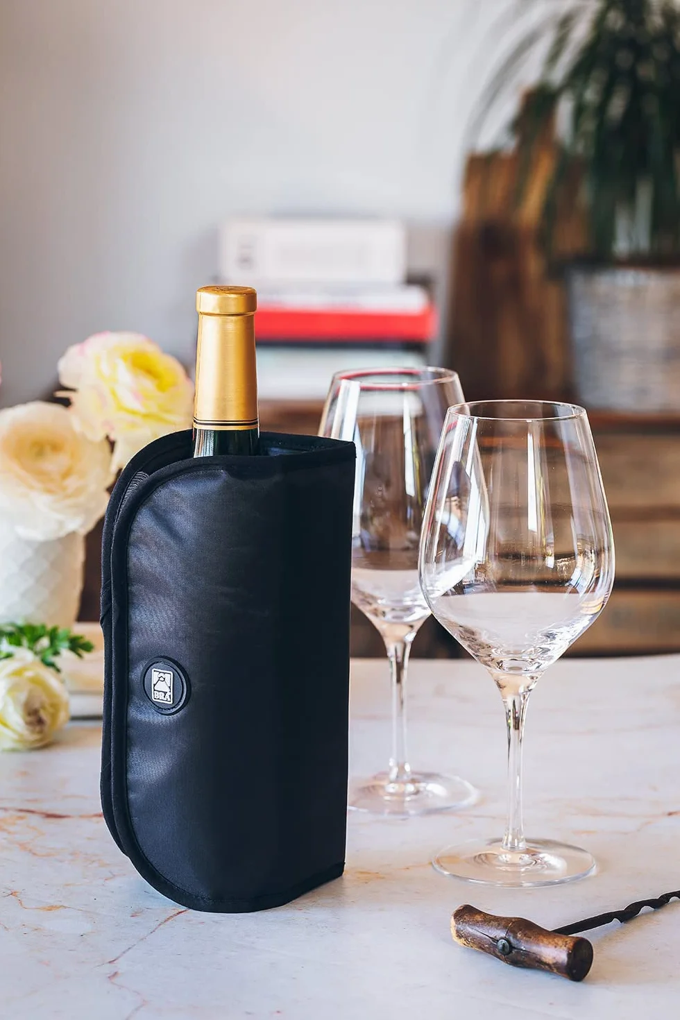 BRA | Funda enfriadora Botellas de Vino o Cava, Tejido Impermeable, Ajuste elástico Lateral, Negro