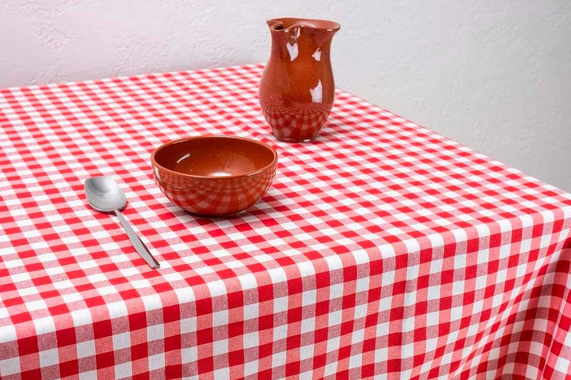 Mantel Tela resinada Antimanchas Cuadros Picnic Cuba Rojo (140_x_400cm)