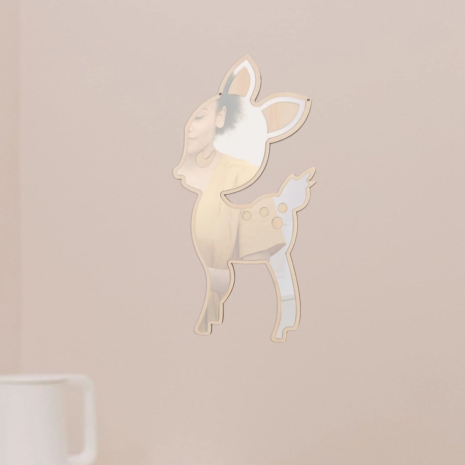HOMSFOU Espejo De Ciervo De Madera Decoración De Pared Nórdica Acrílico No Vidrio Irrompible Espejo Decorativo para Sala De Estar Sala De Juegos Infantil De Pie Y Colgante