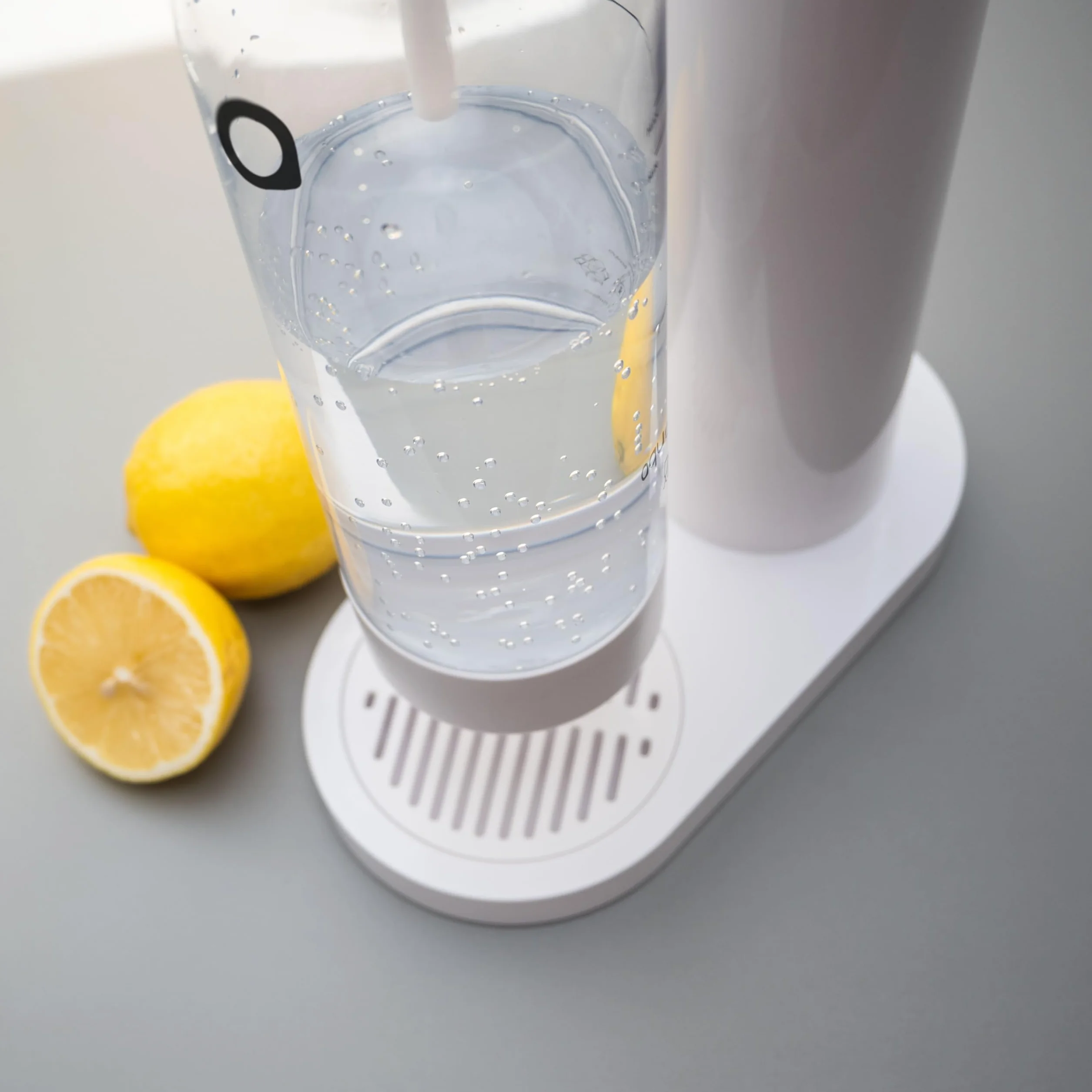 Aquafloow Máquina para Hacer Soda Carbonatador de Agua con Gas Botella 0,8L 800ml Blanco