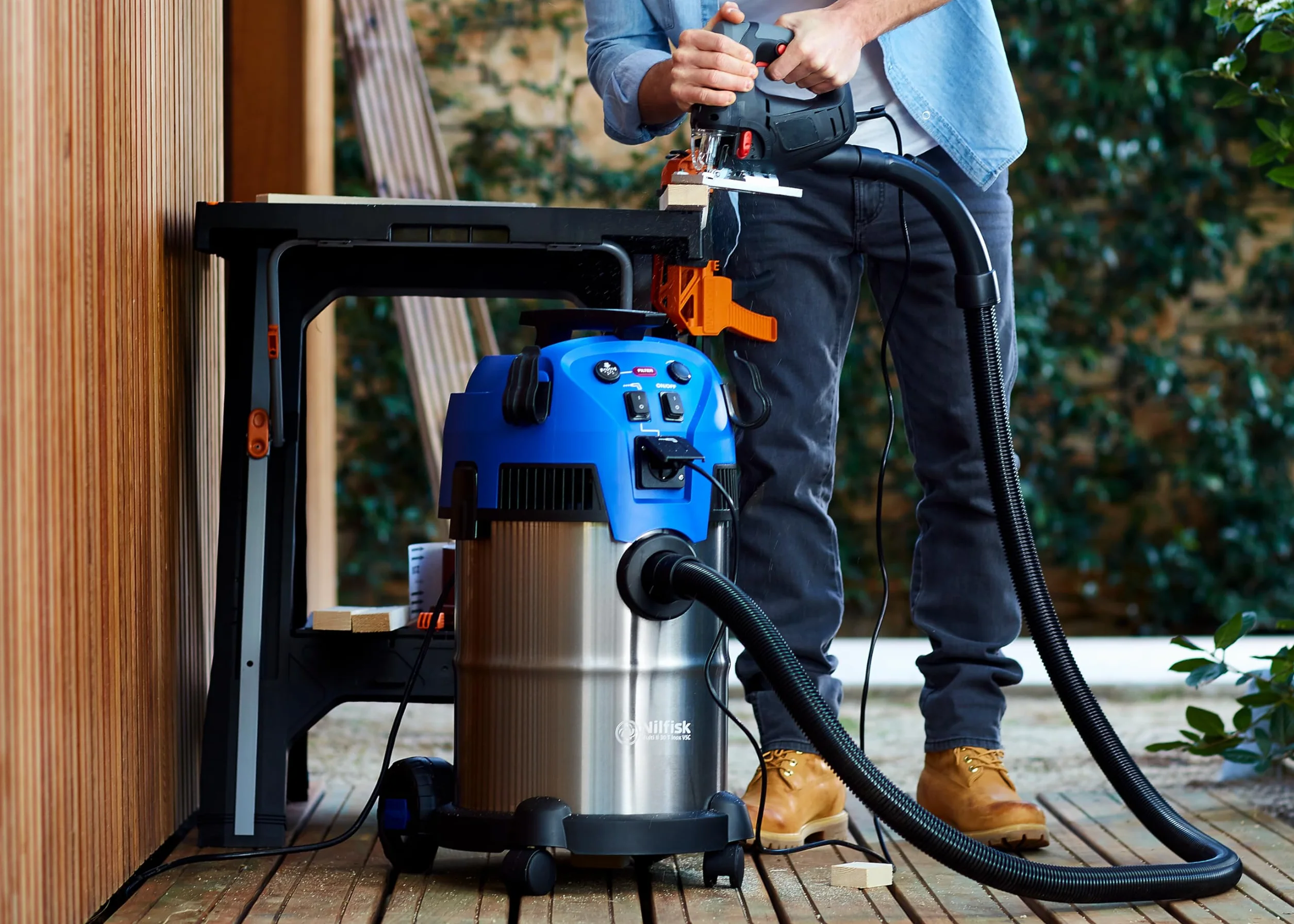 Nilfisk Multi II 30L T Aspirador de Agua y Polvo Potente - Aspiradora de Bricolaje para Sólidos y Liquidos, Seco y Húmedo, Exterior e Interior (1400 W)