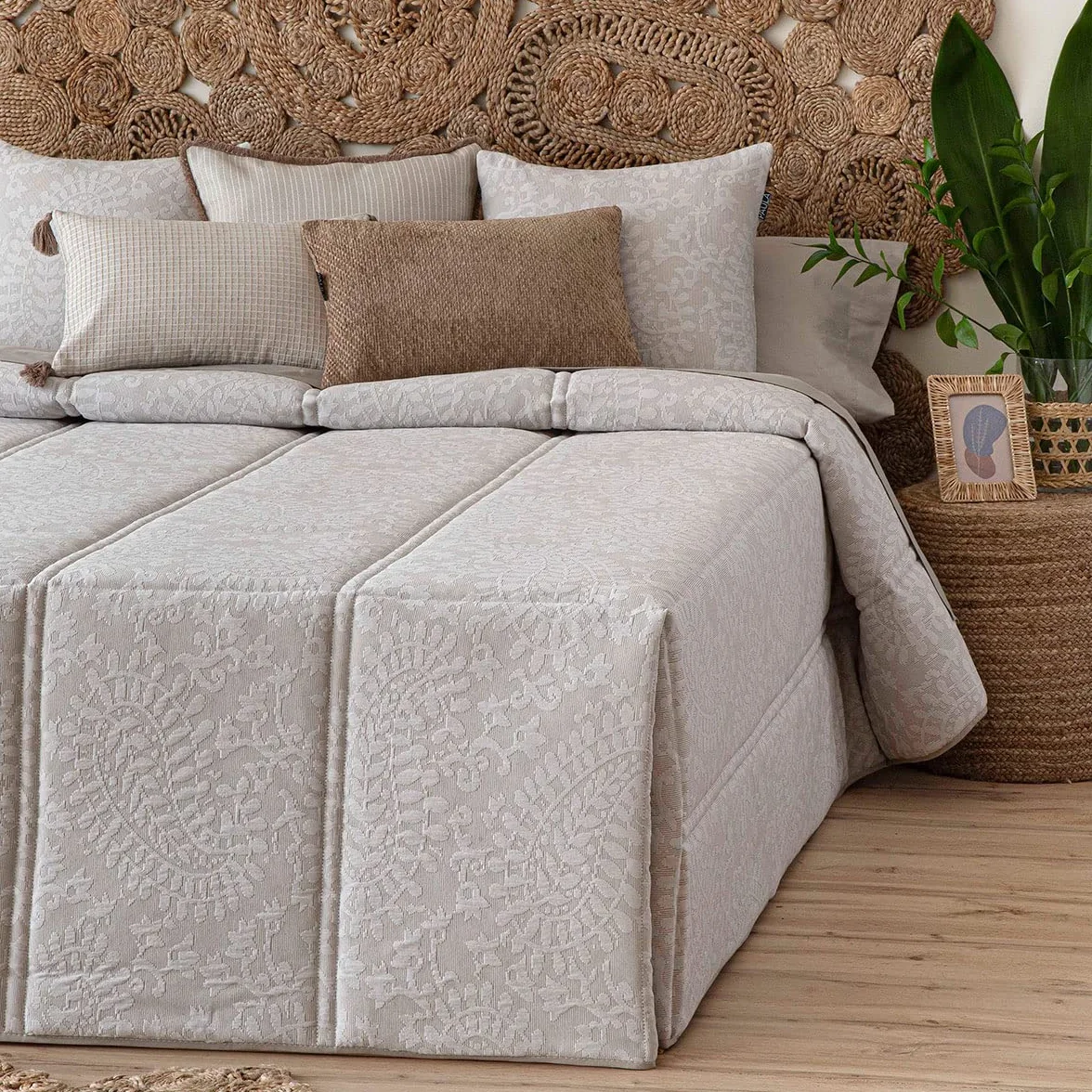 Lanovenanube Edredón conforter MANISES - Cama 180Cm - Color Beig