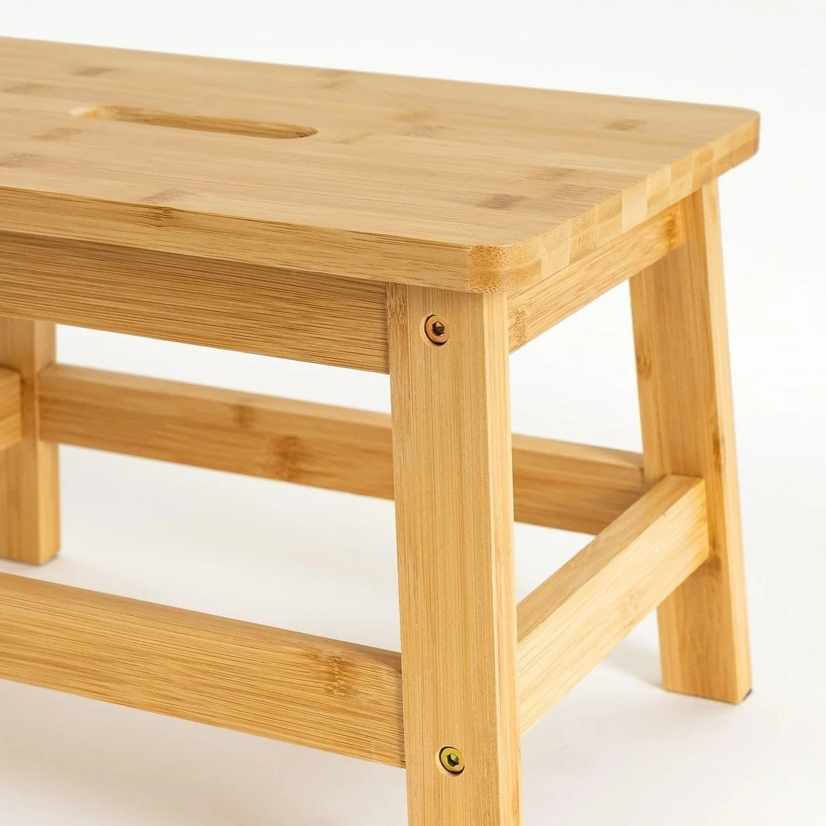 Bambusowy Taboret Krok Madera Naturalny 38x26x25 cm 150 kg z Uchwytem i Ochroną Antyrysową